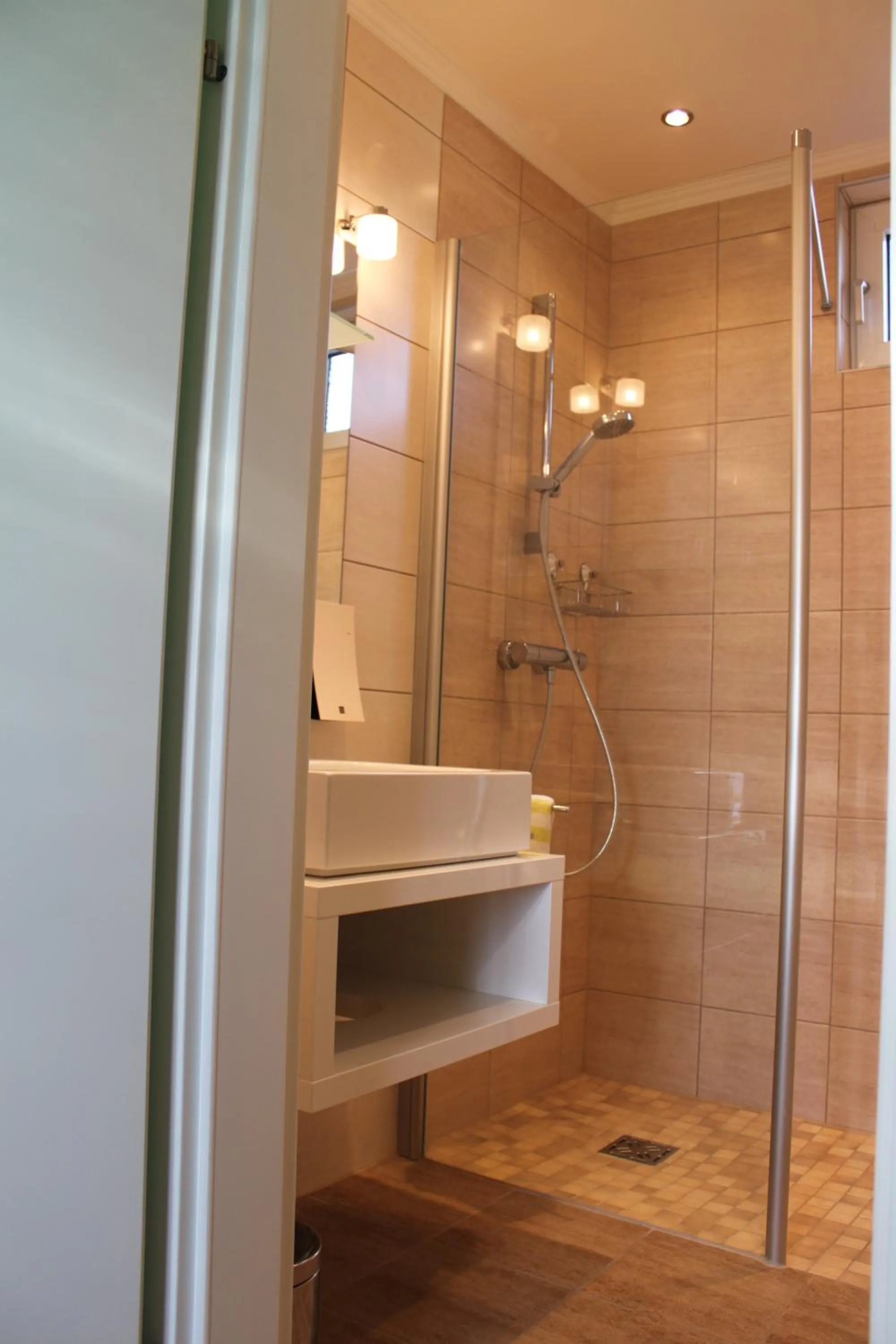 Bathroom in Pension Peterhof