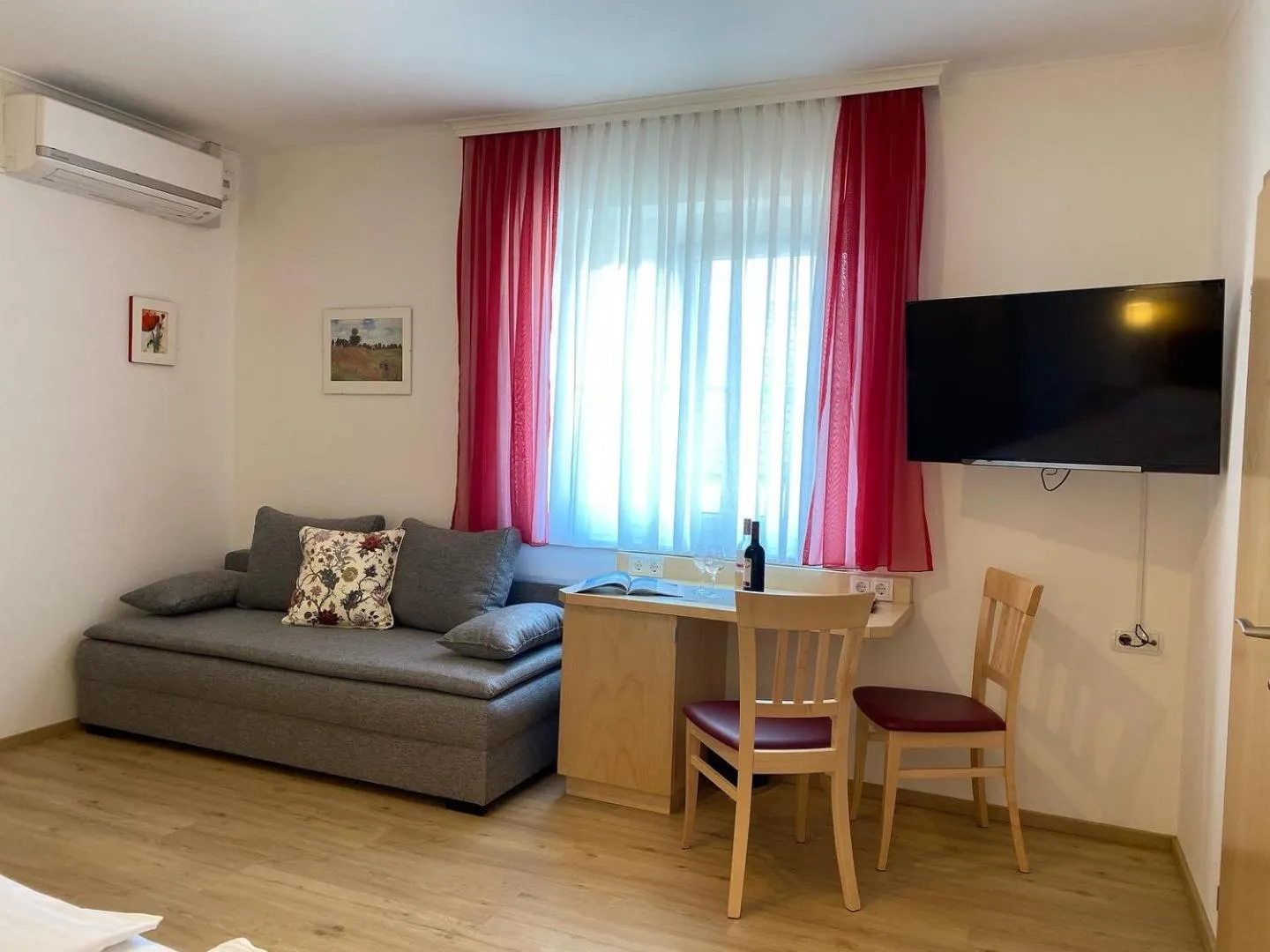 TV and multimedia in Pension Peterhof