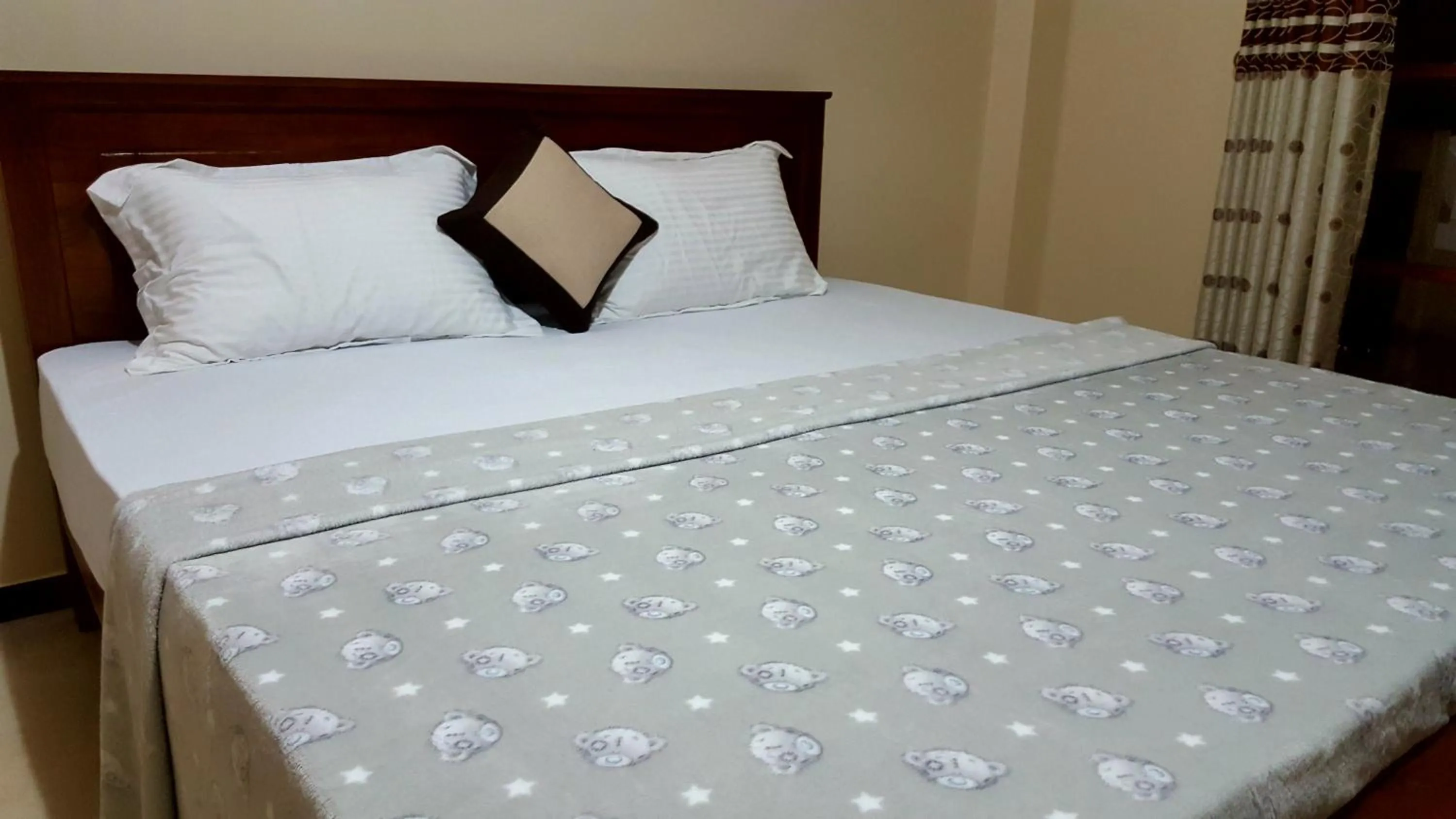 Bed in Mount View Bungalow