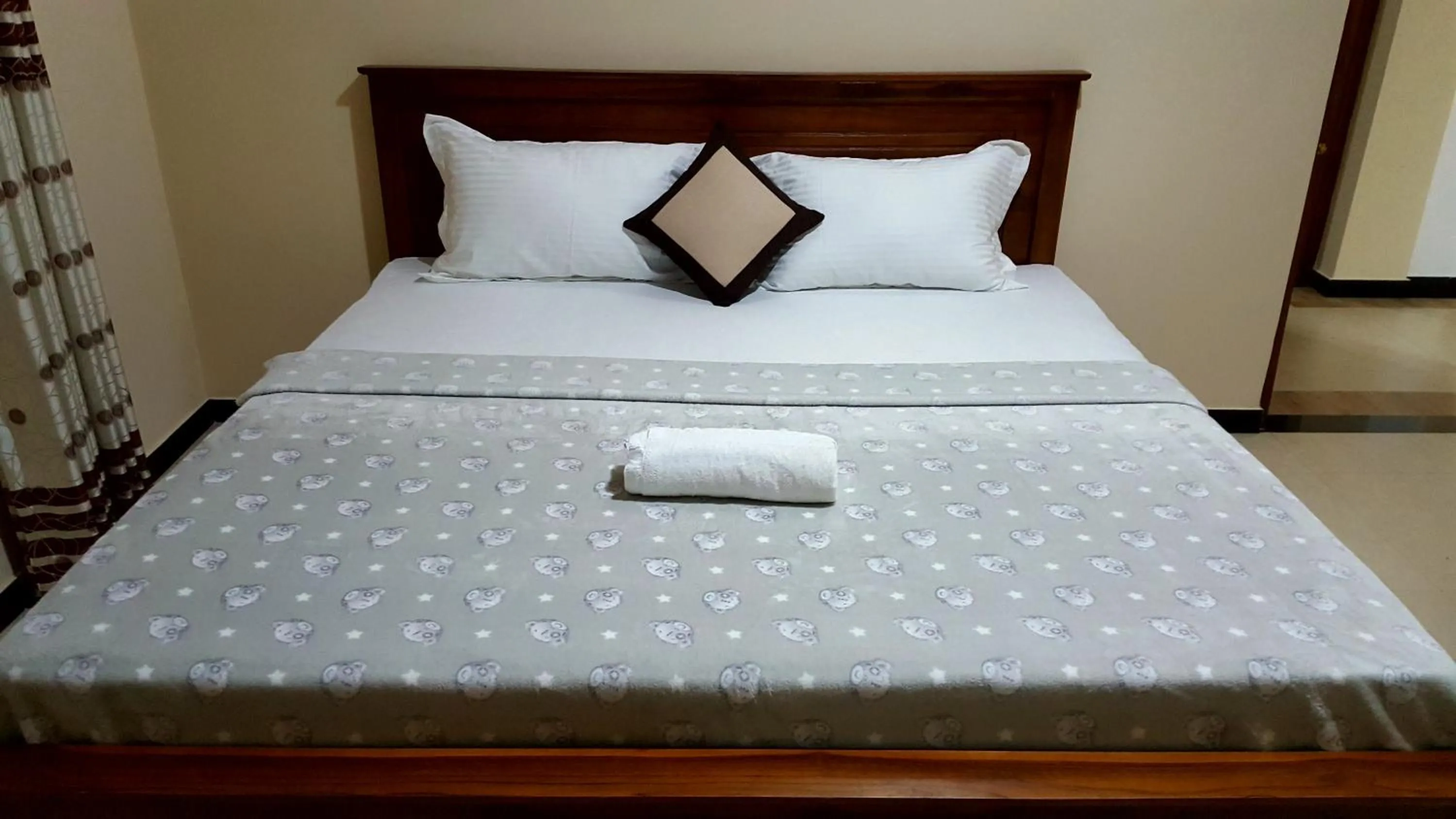 Bed in Mount View Bungalow