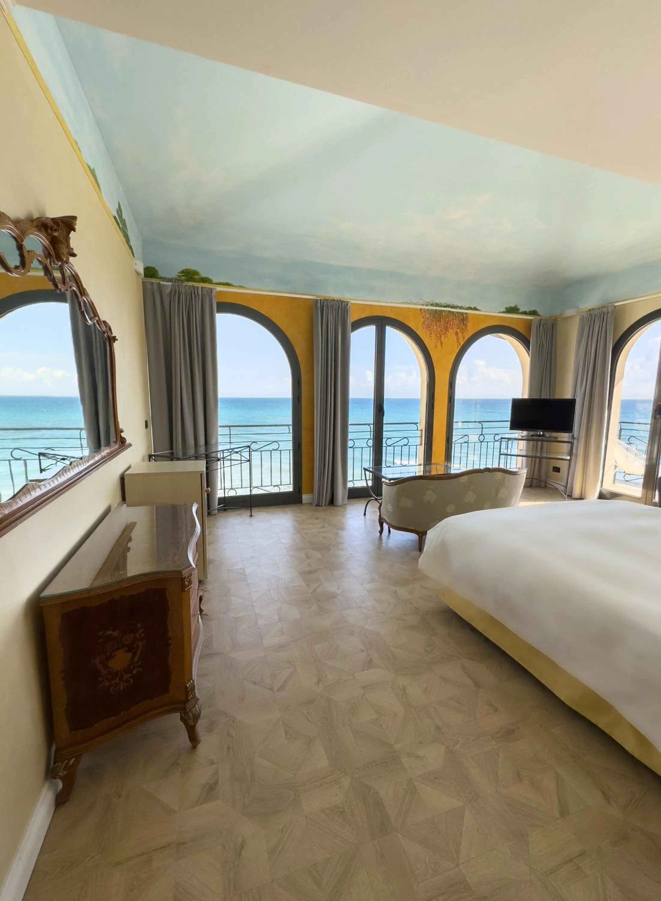 Bed in Jasmin Charme Hotel
