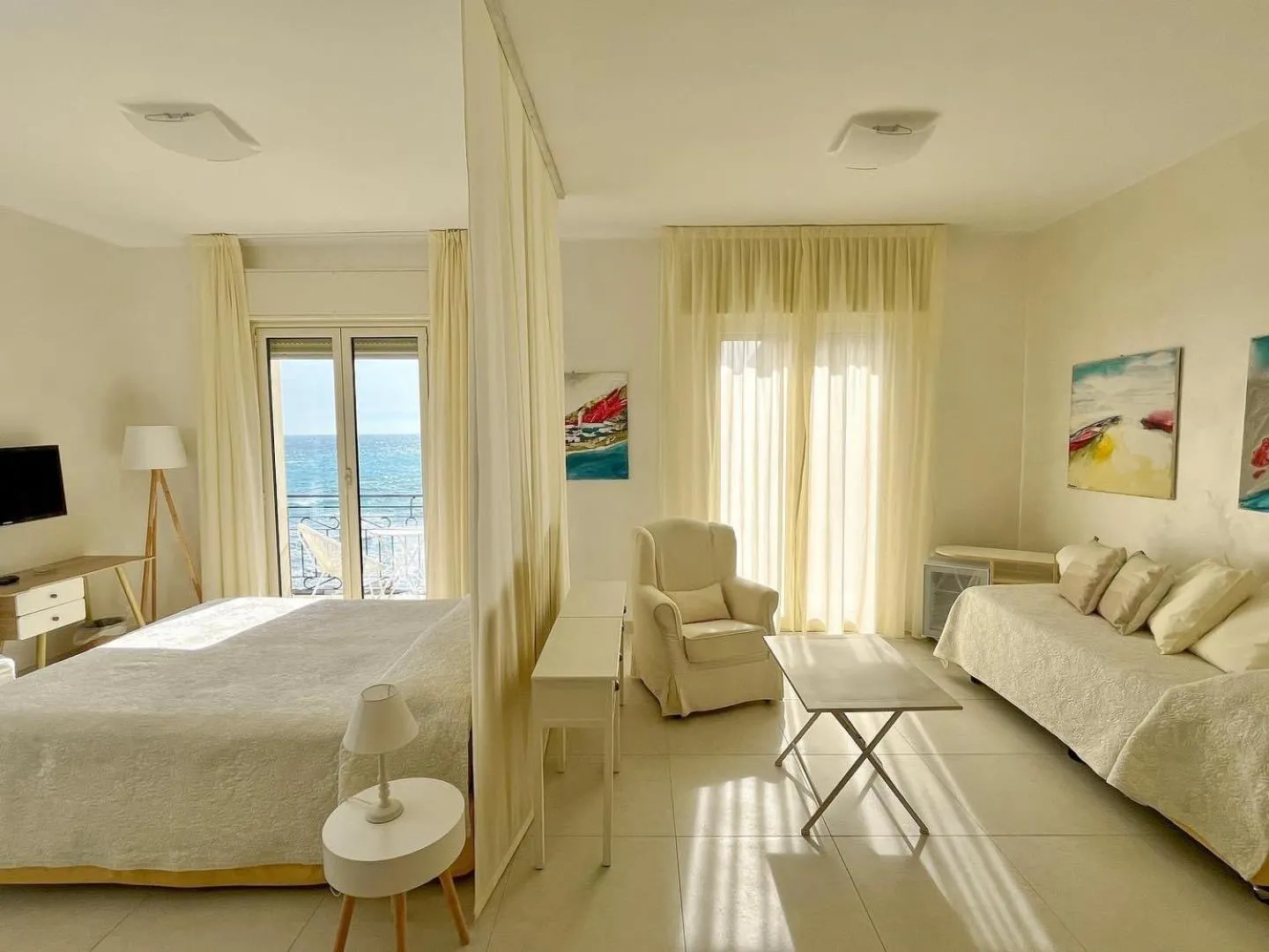Bed in Jasmin Charme Hotel