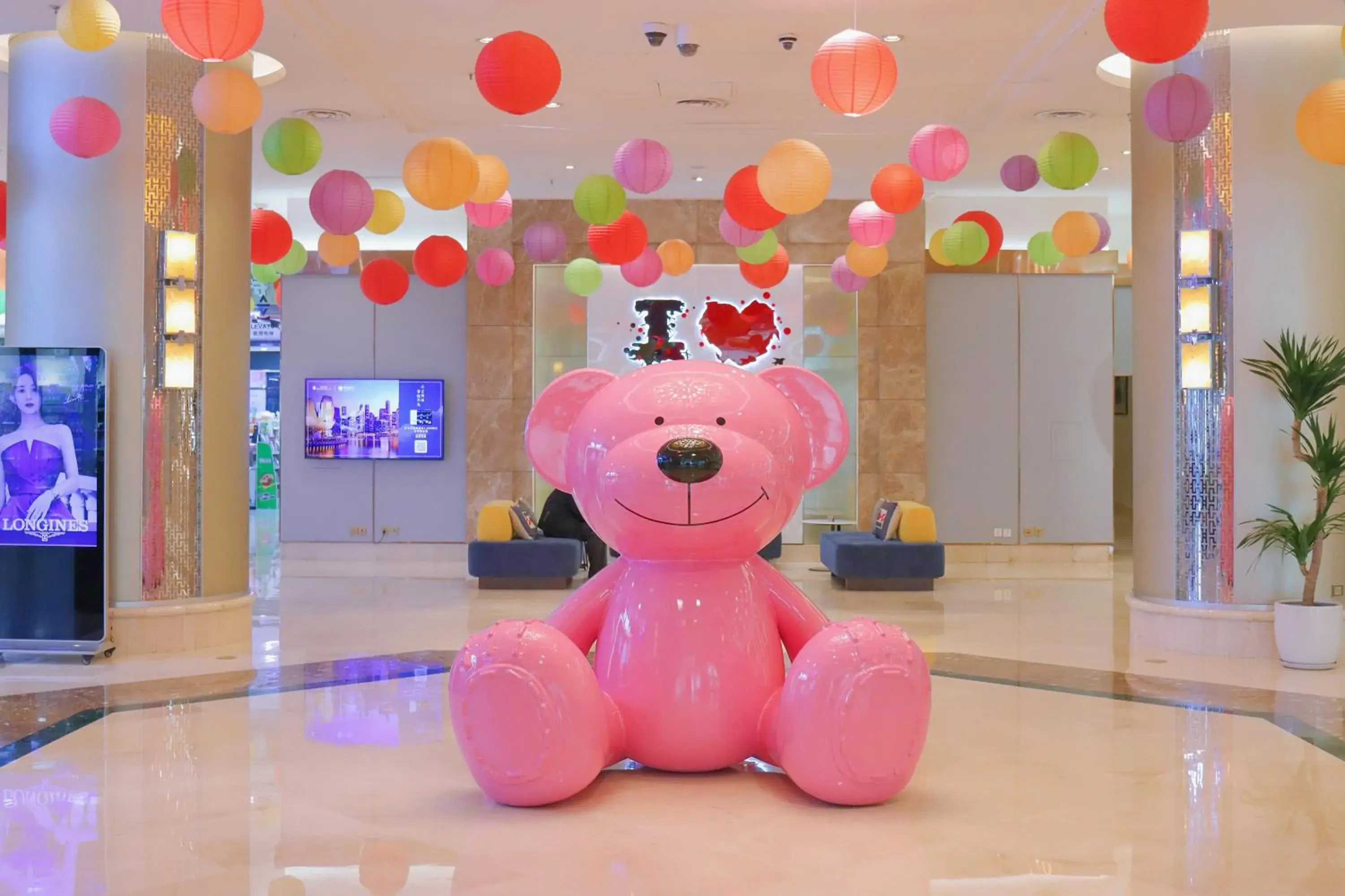 Lobby or reception in JEN Shenyang by Shangri-La Lobby or reception in JEN Shenyang by Shangri-La