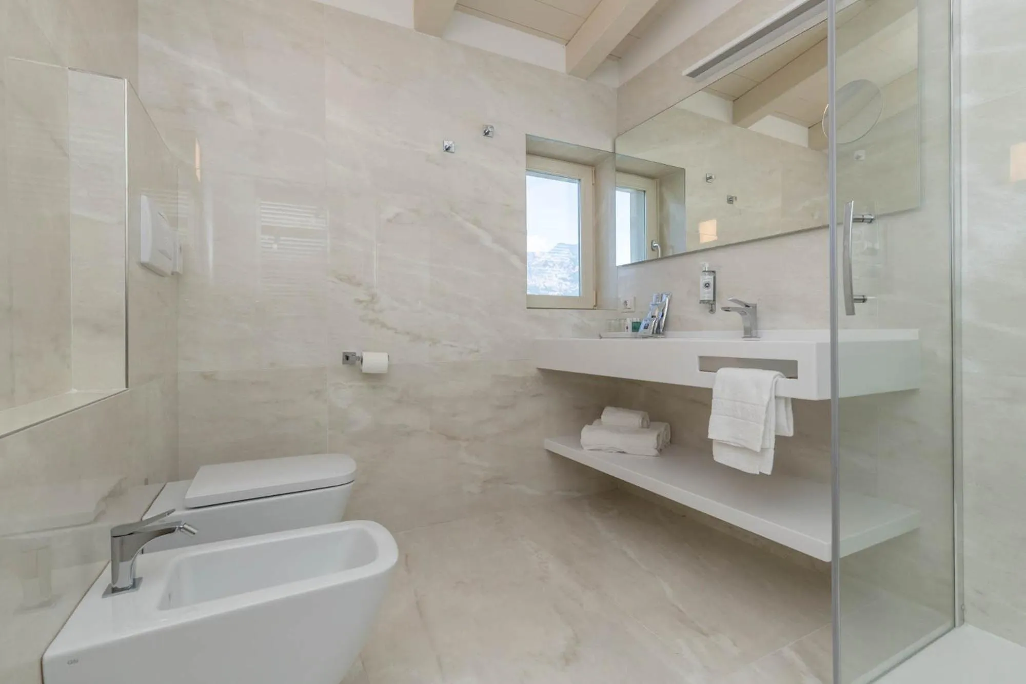 Bathroom in Hotel Vega