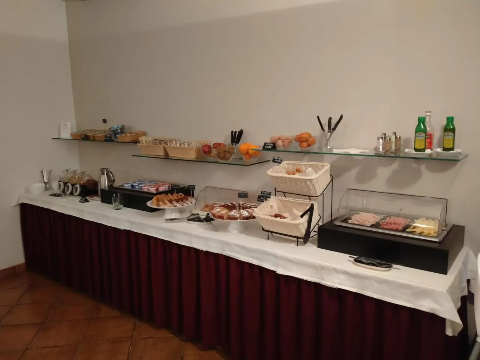 Breakfast in Hotel Magnolia