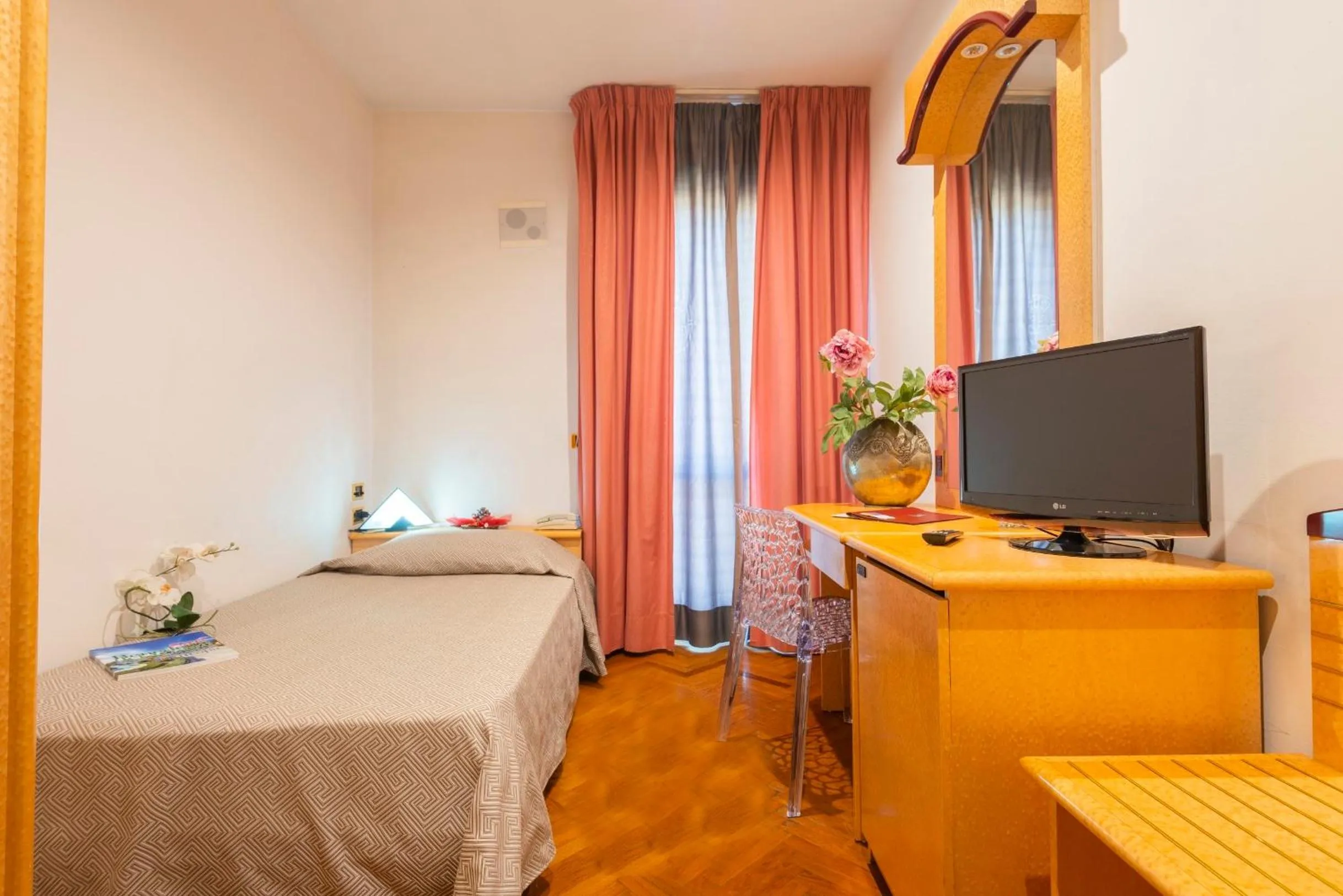 Bed in Hotel Regent - In pieno Centro