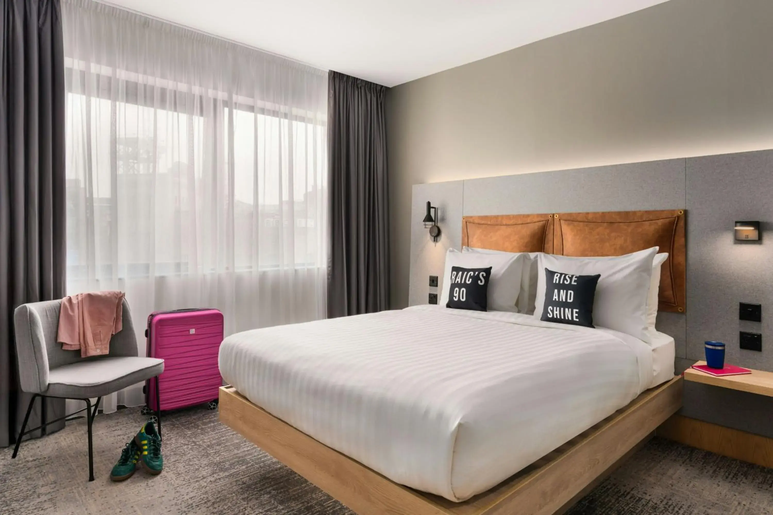 Moxy Queen Room in Moxy Belfast City Moxy Queen Room in Moxy Belfast City