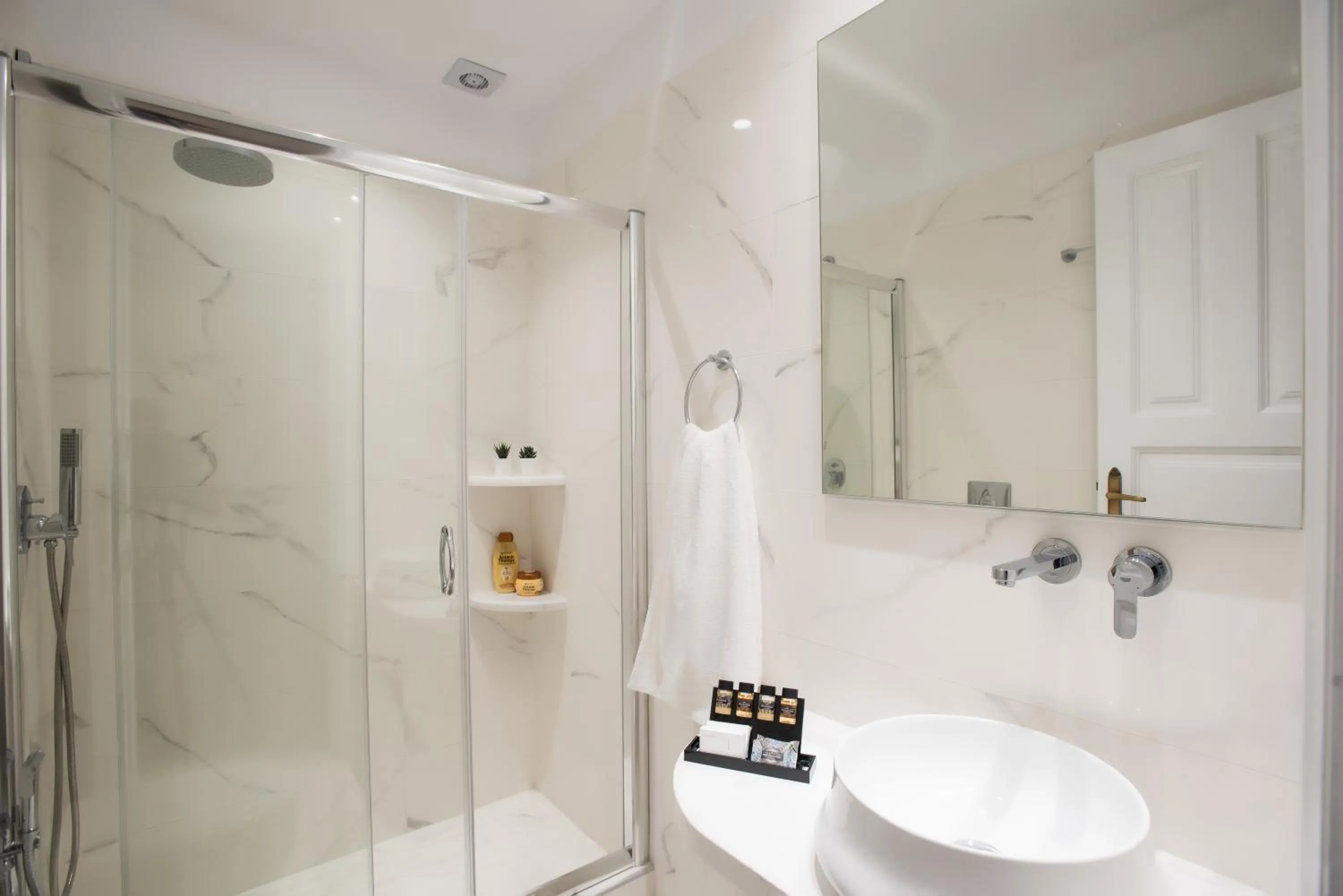 Shower in Hotel Charissi