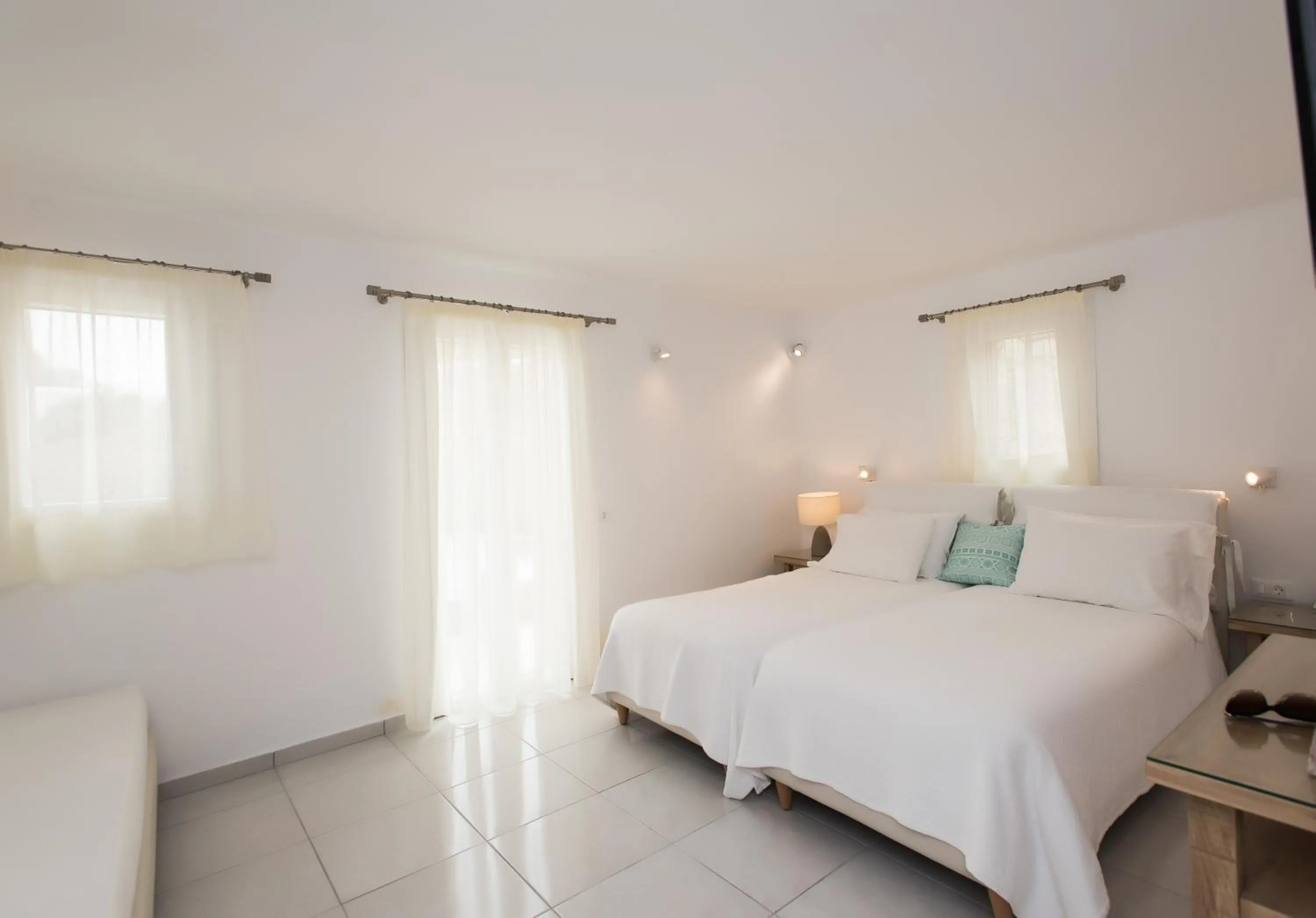 Bed in Hotel Charissi