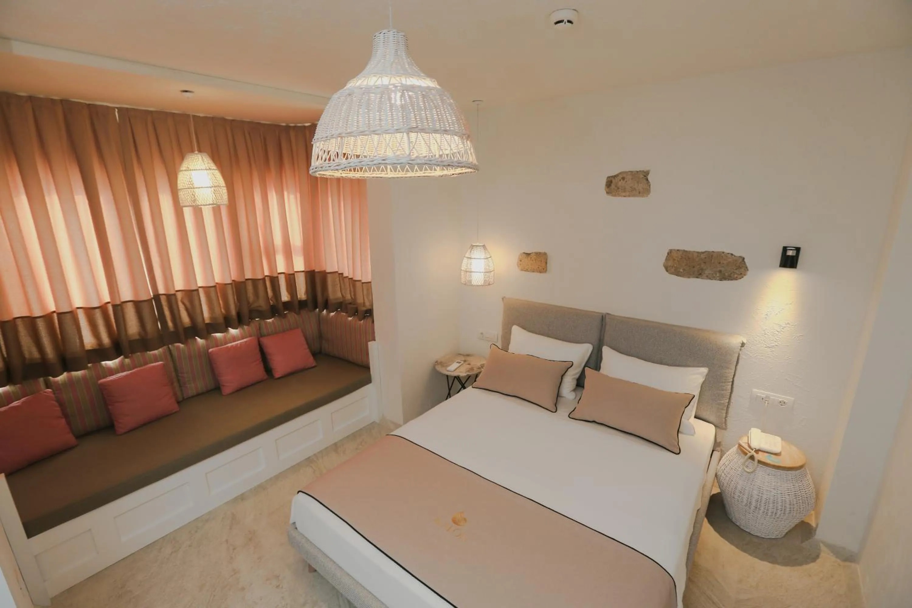 Avalon Boutique Hotel & Suites