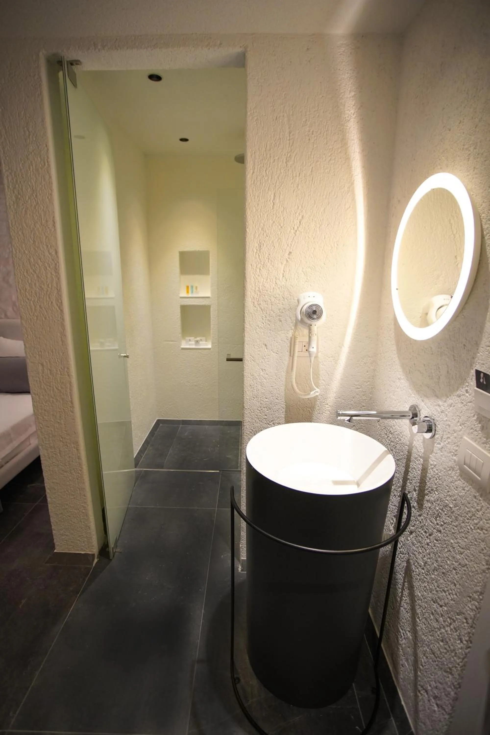 Avalon Boutique Hotel & Suites