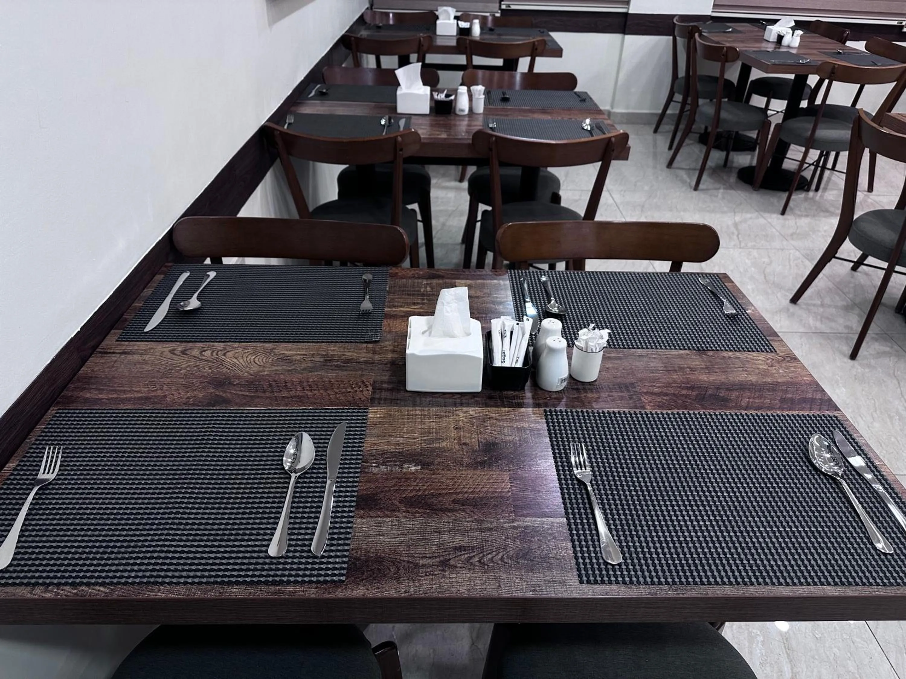 Restaurant/places to eat in TAJ Hotel