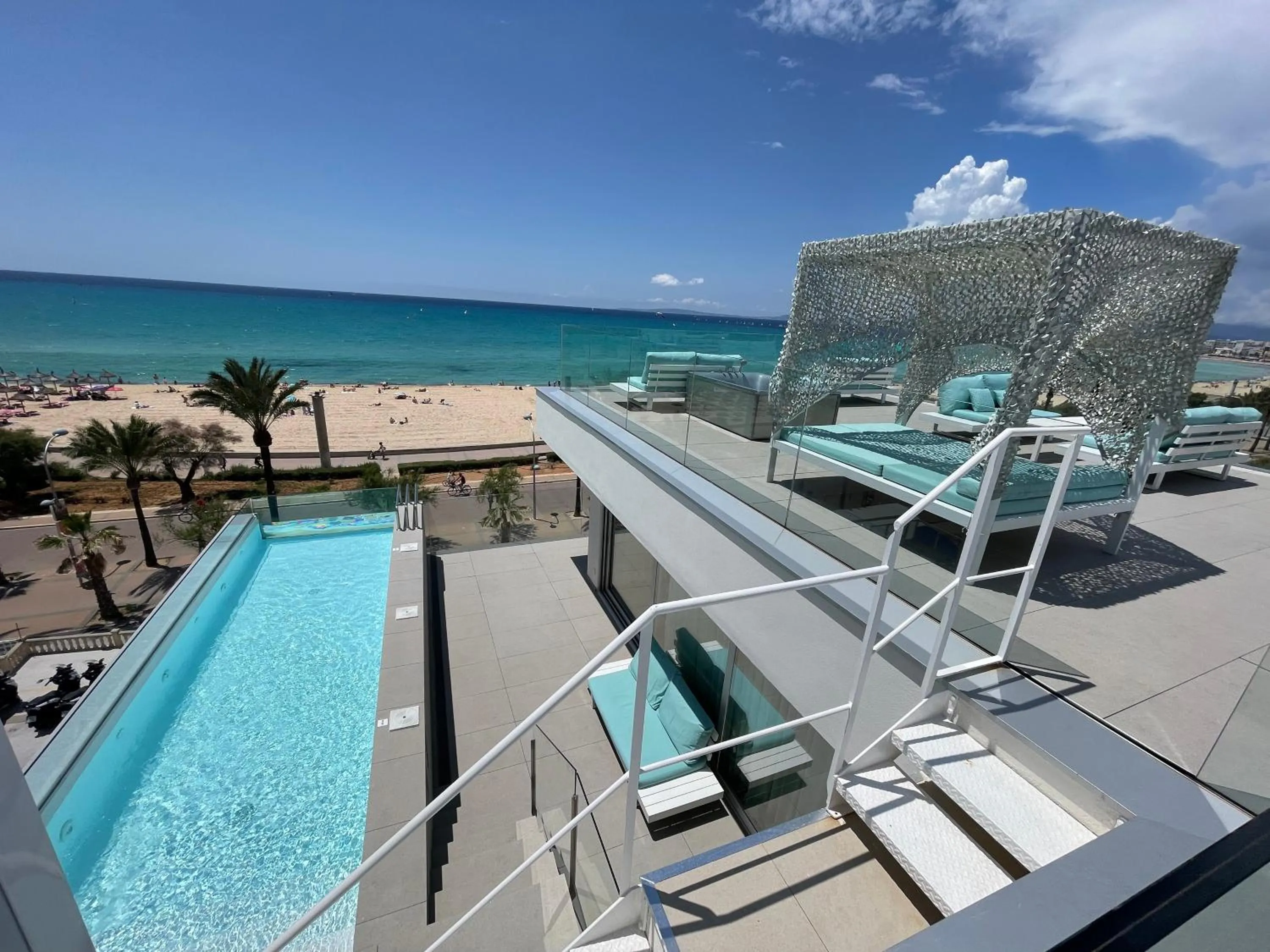 Swimming pool in The Hype Beachhouse