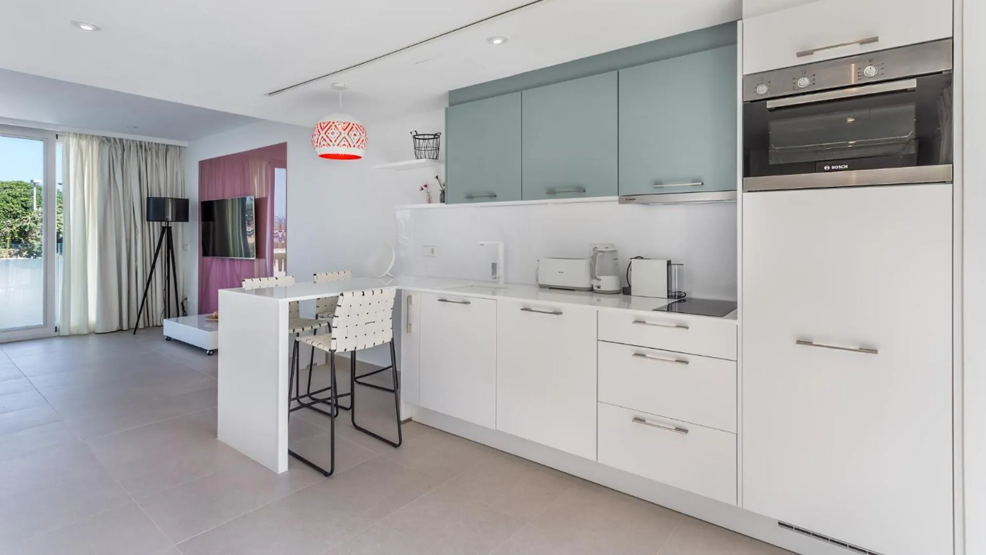 Kitchen or kitchenette in The Hype Beachhouse