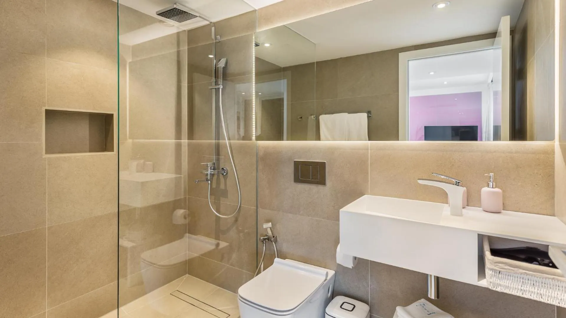 Shower in The Hype Beachhouse