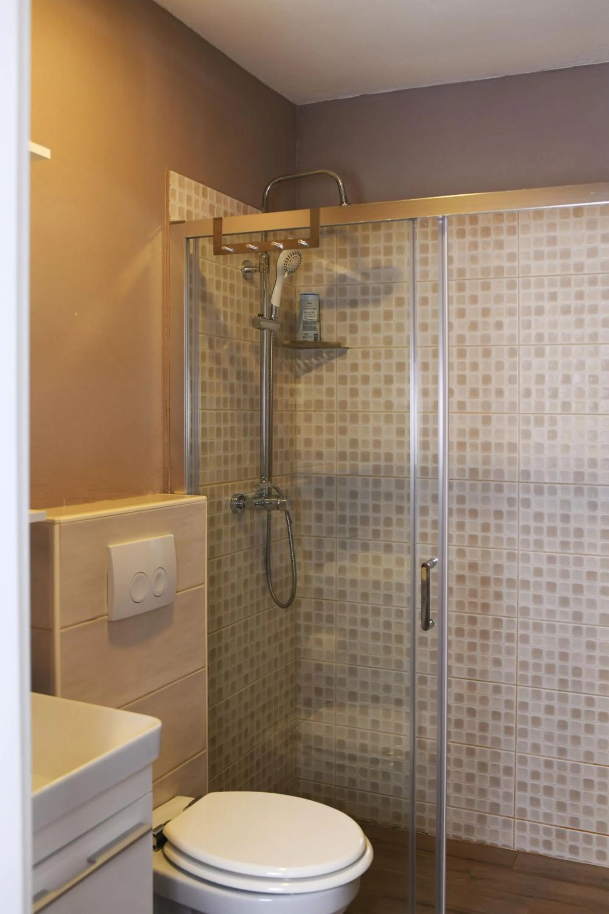 Shower in Resort Vidmar near Bled - rooms Vidmar