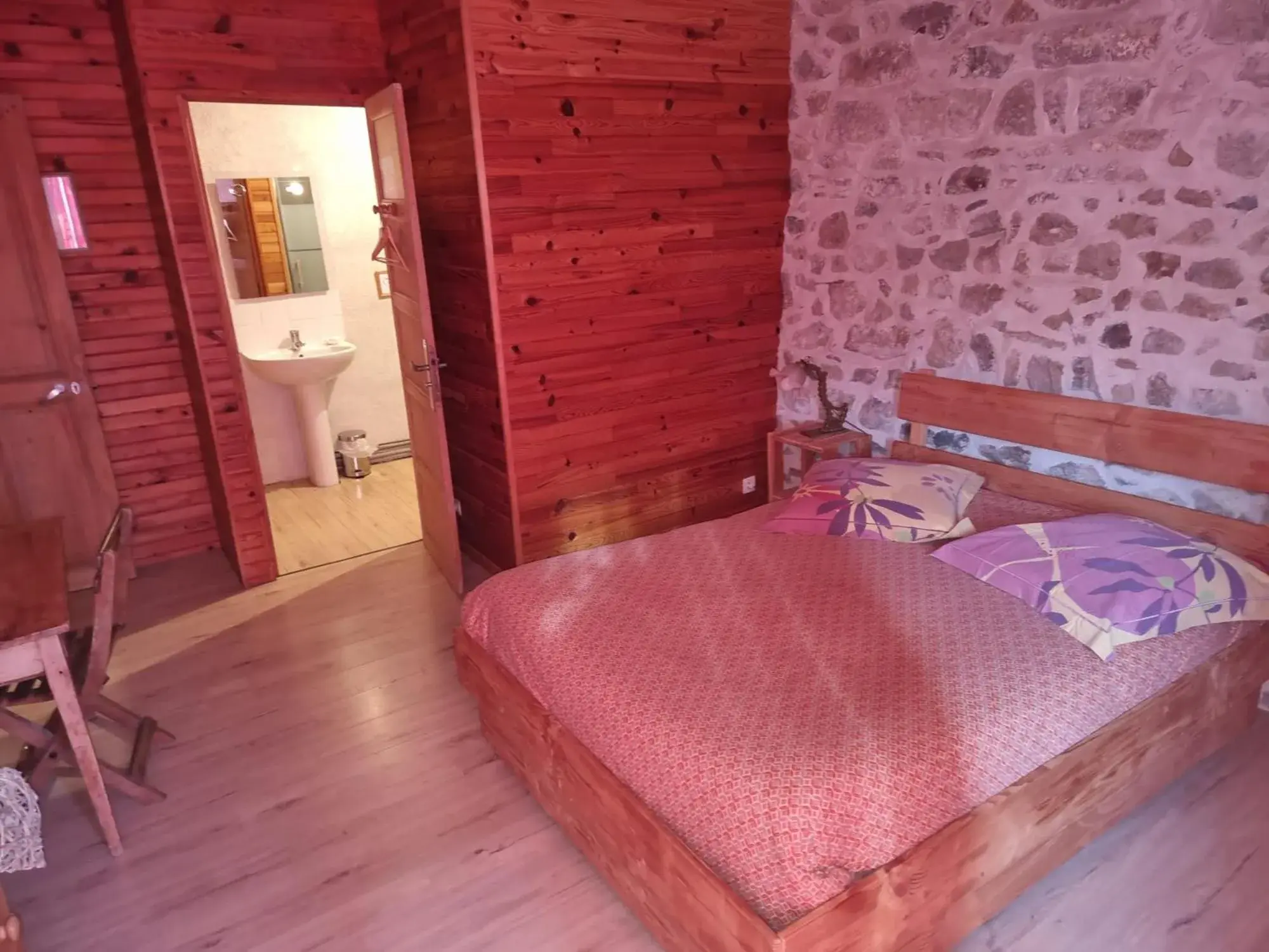 Double Room - single occupancy in Chambres et Table d'hôtes Il Fut Un Temps... Double Room - single occupancy in Chambres et Table d'hôtes Il Fut Un Temps...