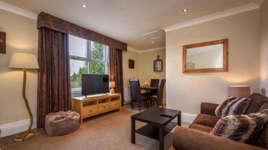 Cheshire Hospitality Ltd Trading As Lennox Lea Studios and Apartments