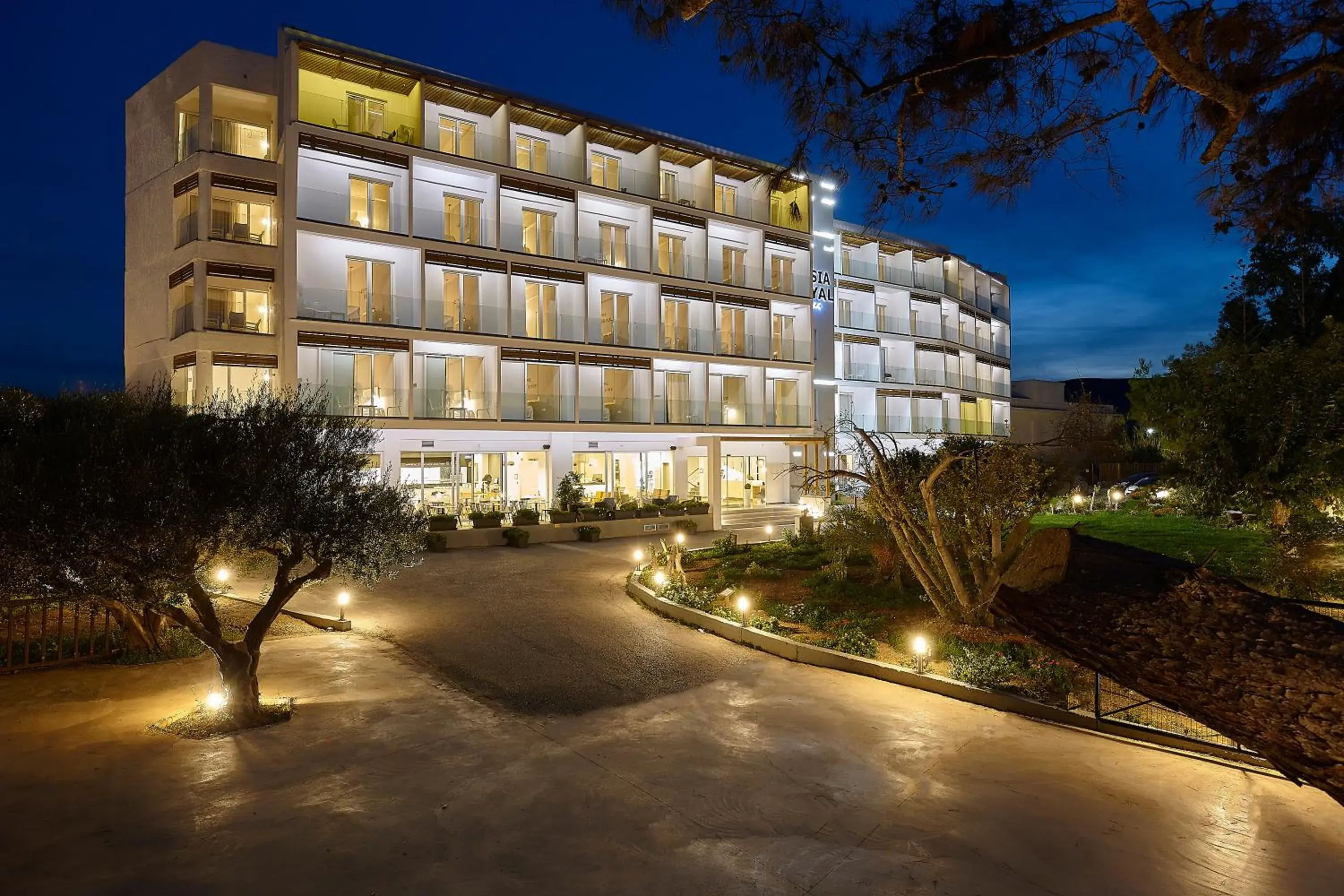 Property building in Vasia Royal Hotel Property building in Vasia Royal Hotel