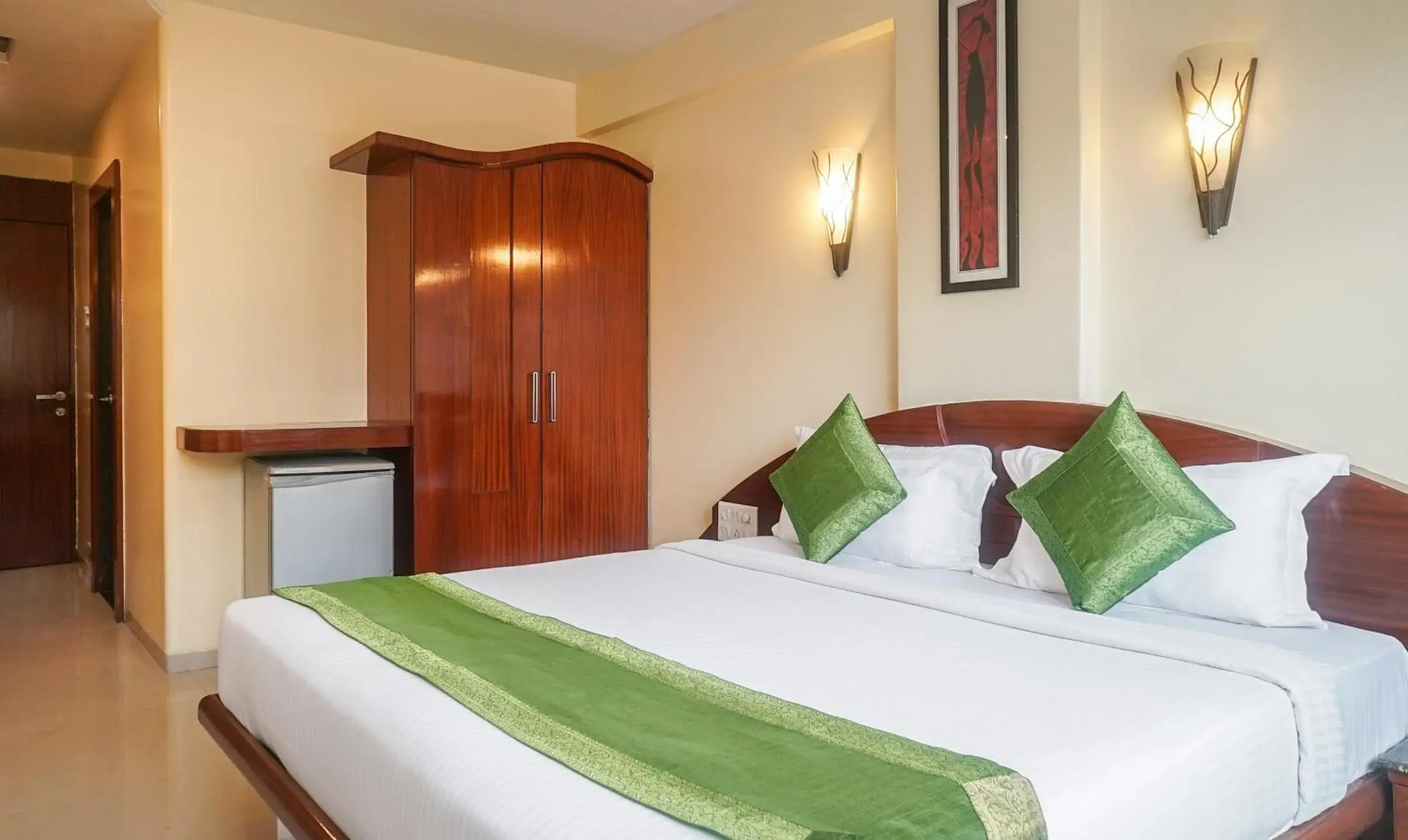 Bed in Treebo Brahma Regency Bed in Treebo Brahma Regency