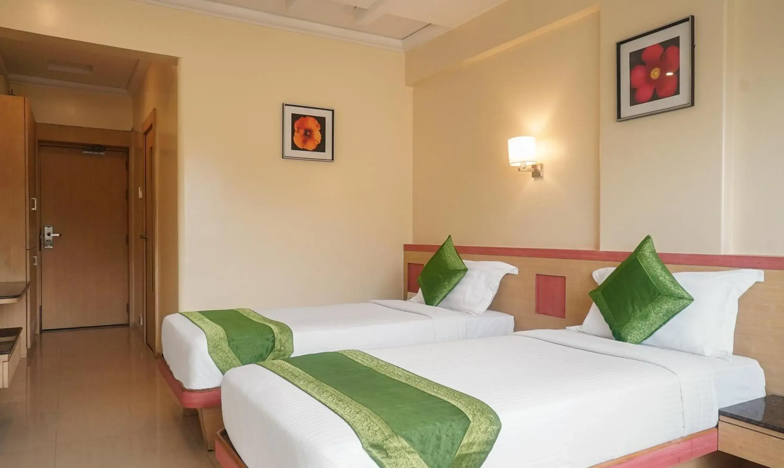 Bed in Treebo Brahma Regency Bed in Treebo Brahma Regency