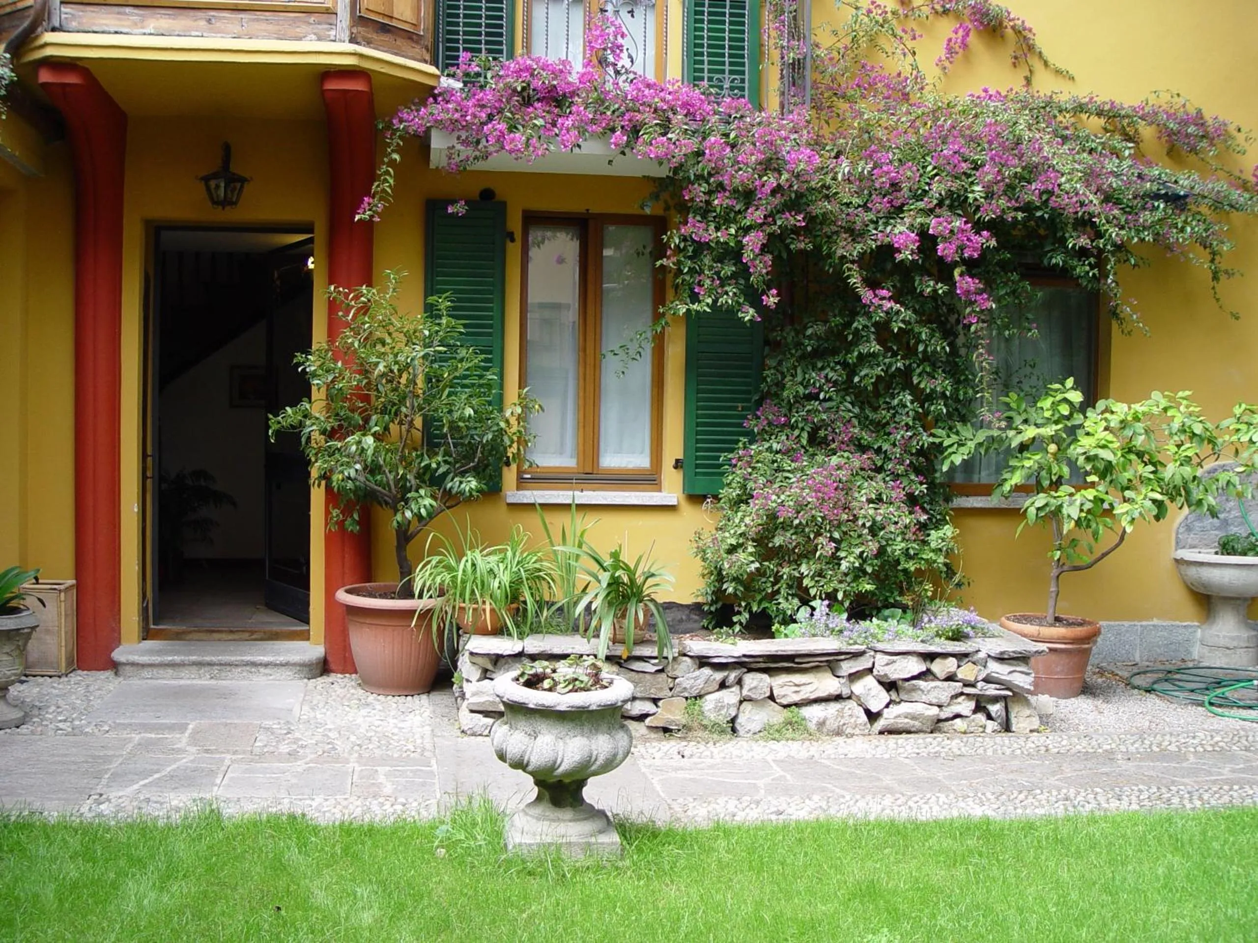 Facade/entrance in Hotel Centrale Bellagio
