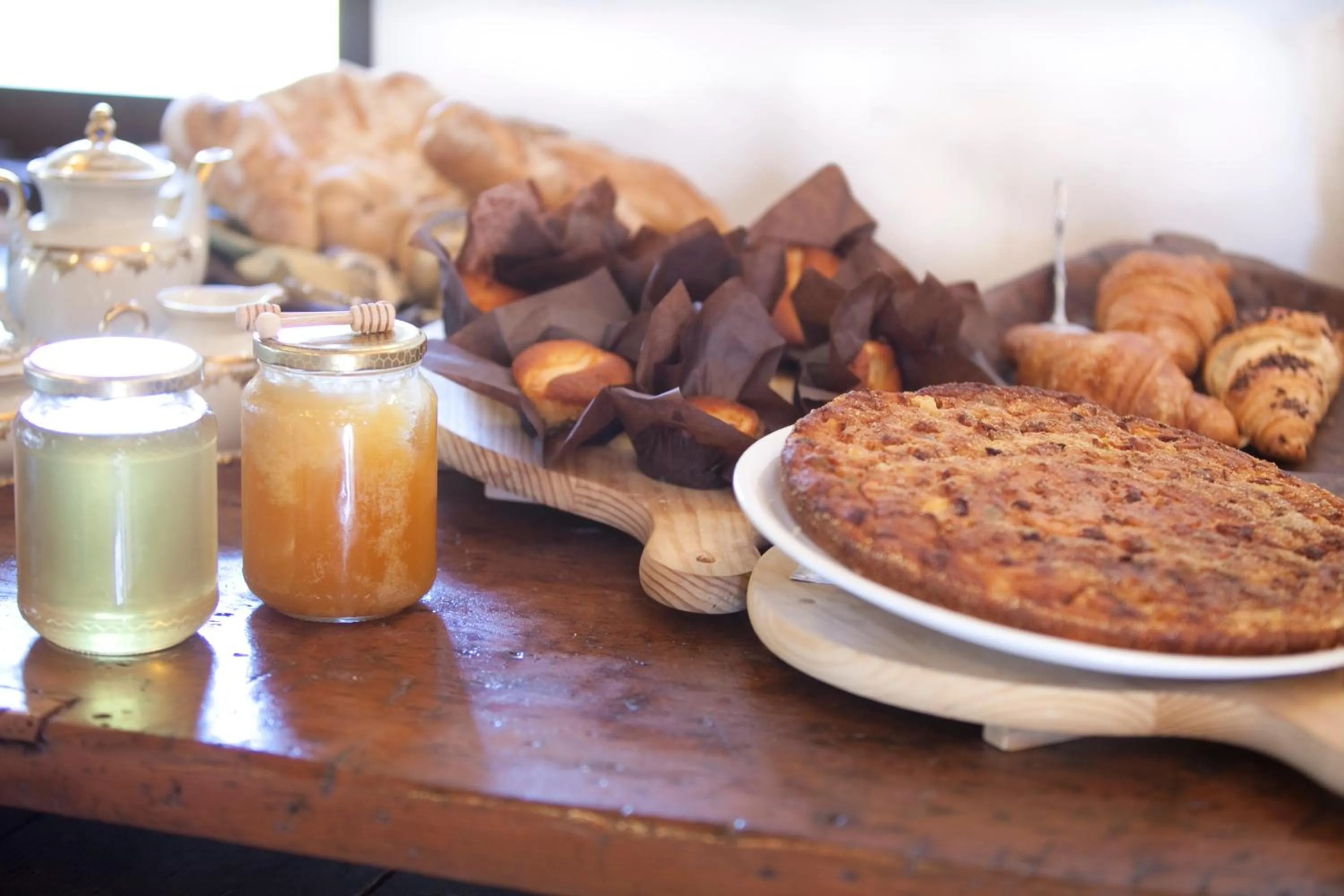 Restaurant/places to eat in Cascina Borgofrancone