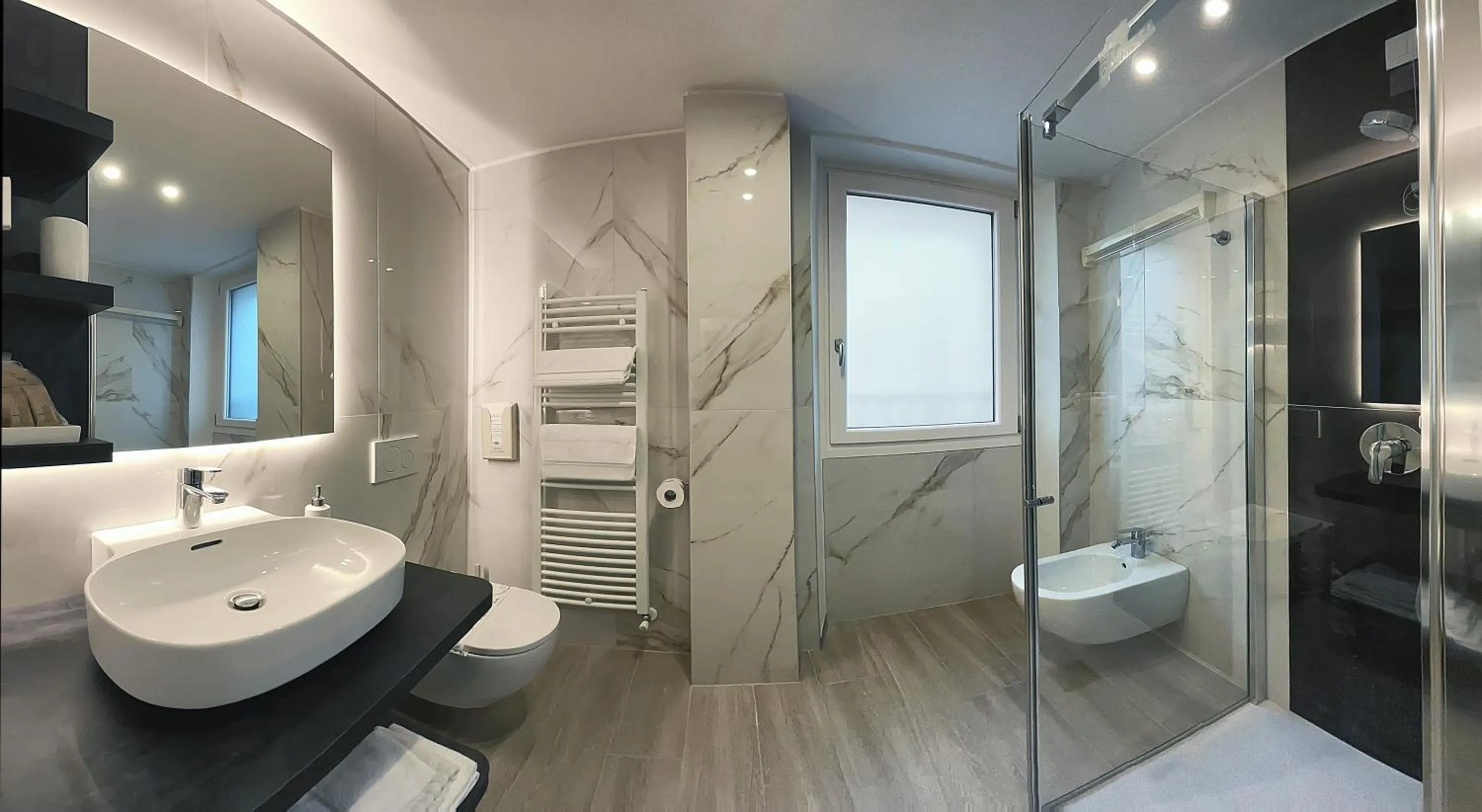 Bathroom in Hotel Orchidea