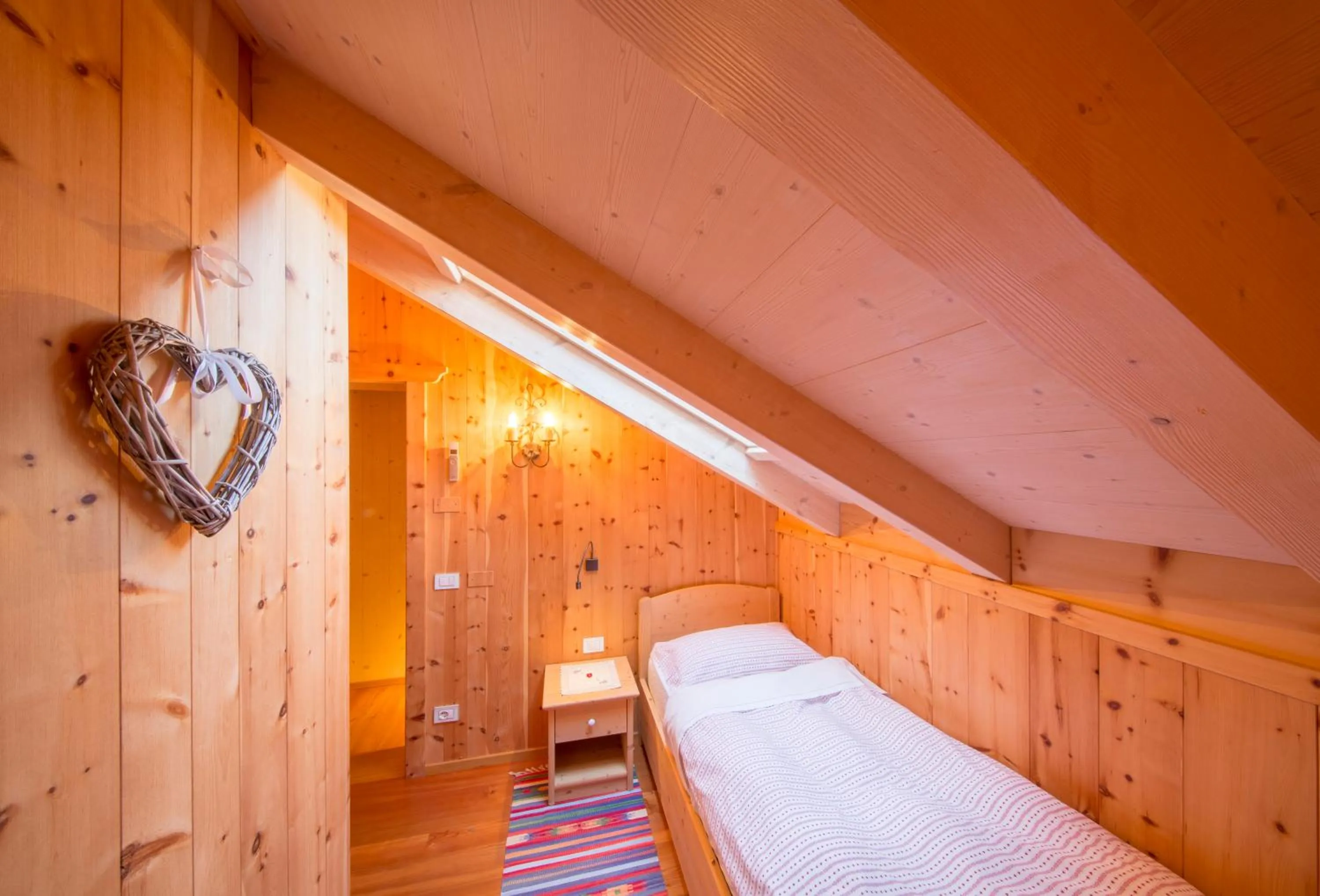 Bedroom, Bed in Camping Catinaccio Rosengarten