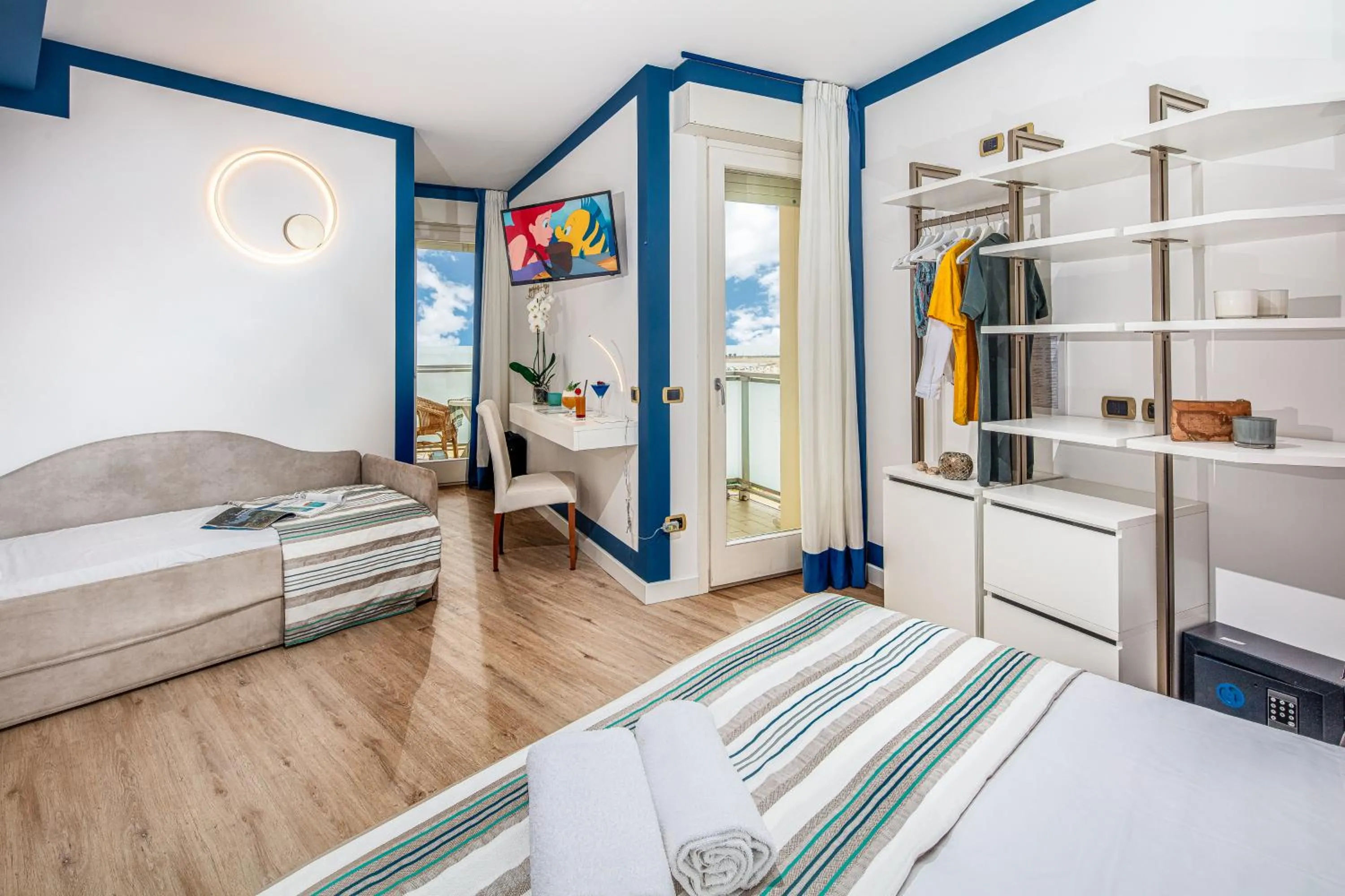 Bedroom in Hotel Karinzia