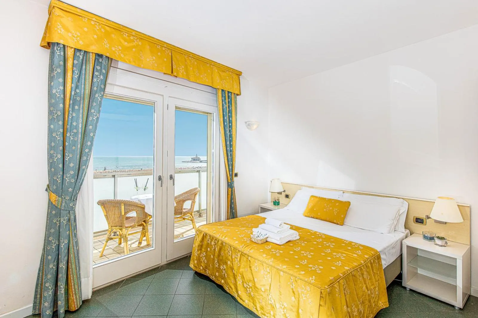 Balcony/Terrace in Hotel Karinzia