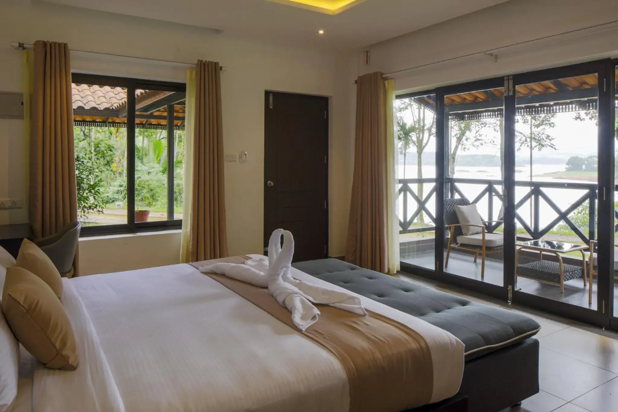 Double Room with Lake View - single occupancy in The Serenity Resort Double Room with Lake View - single occupancy in The Serenity Resort