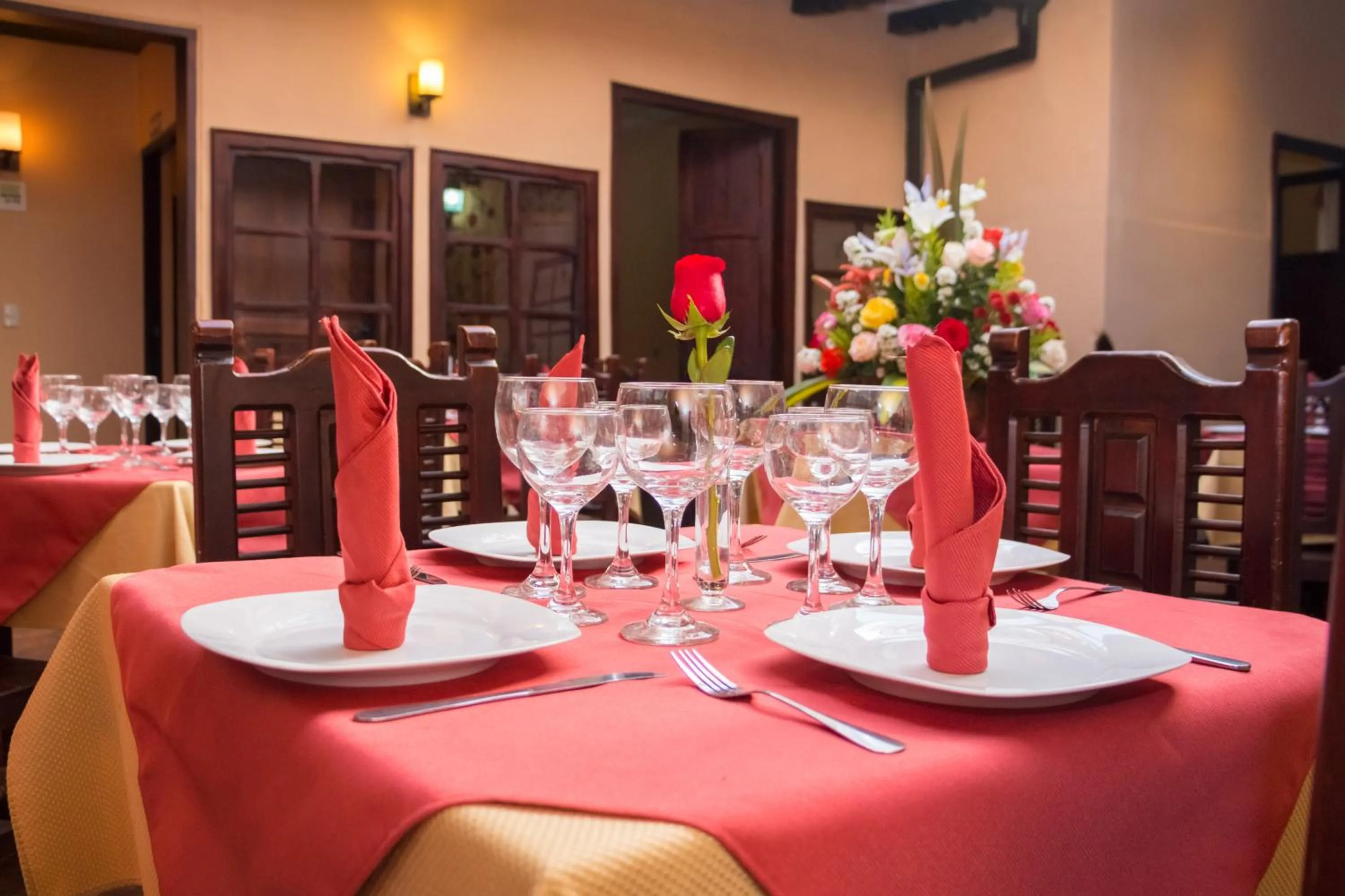 Restaurant/places to eat in Hotel Calle Angosta