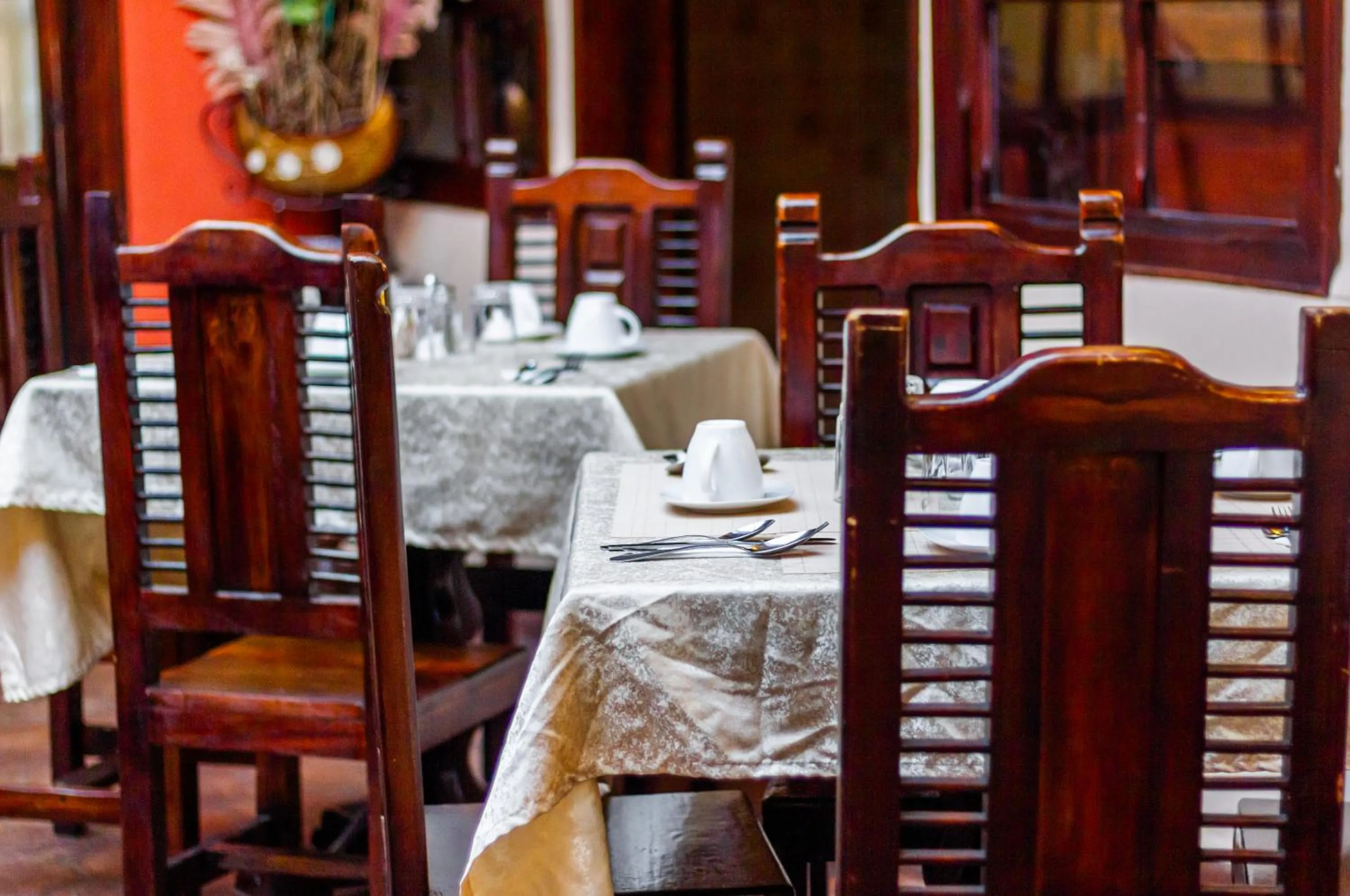 Restaurant/places to eat in Hotel Calle Angosta