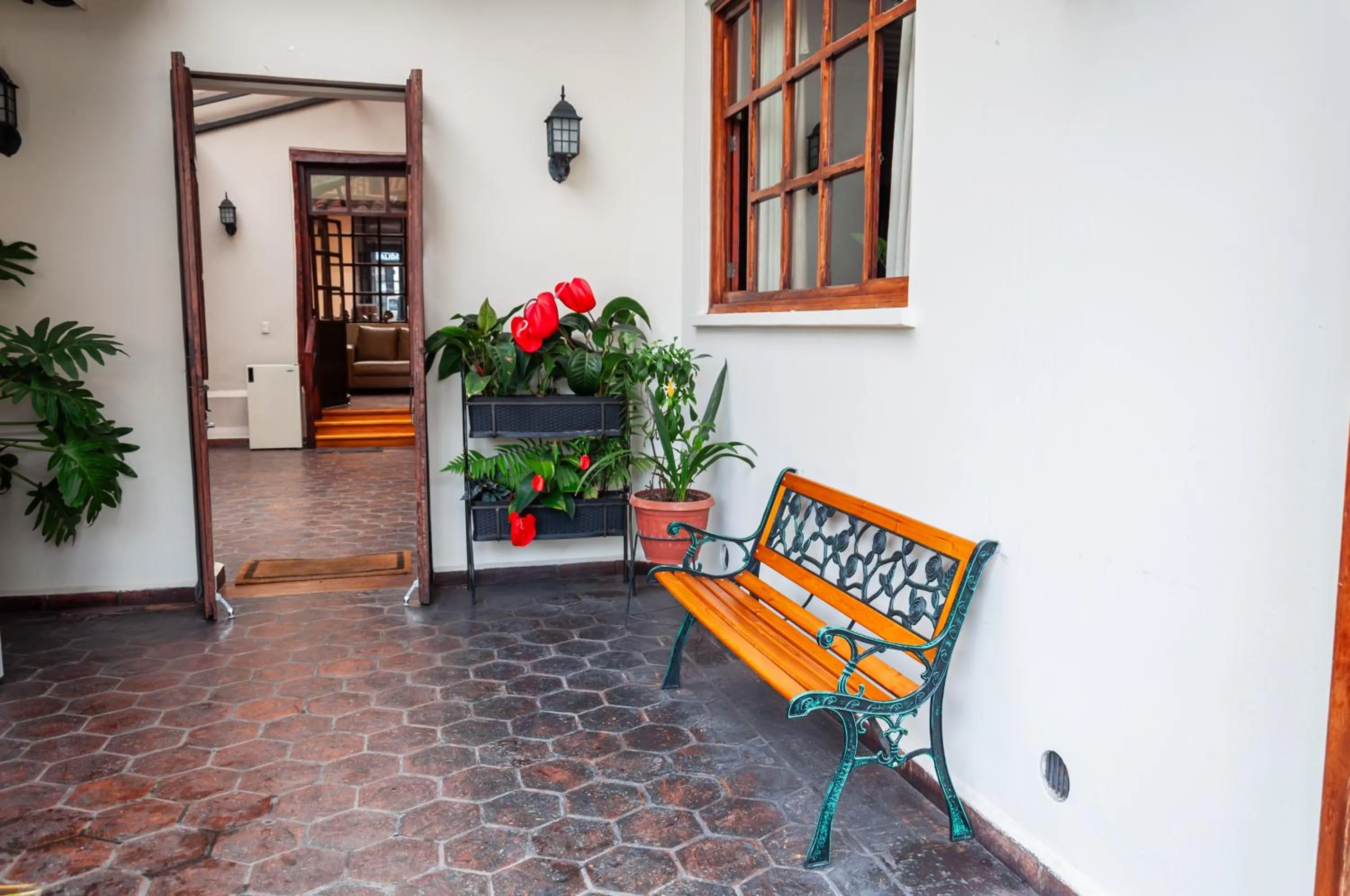 Facade/entrance in Hotel Calle Angosta