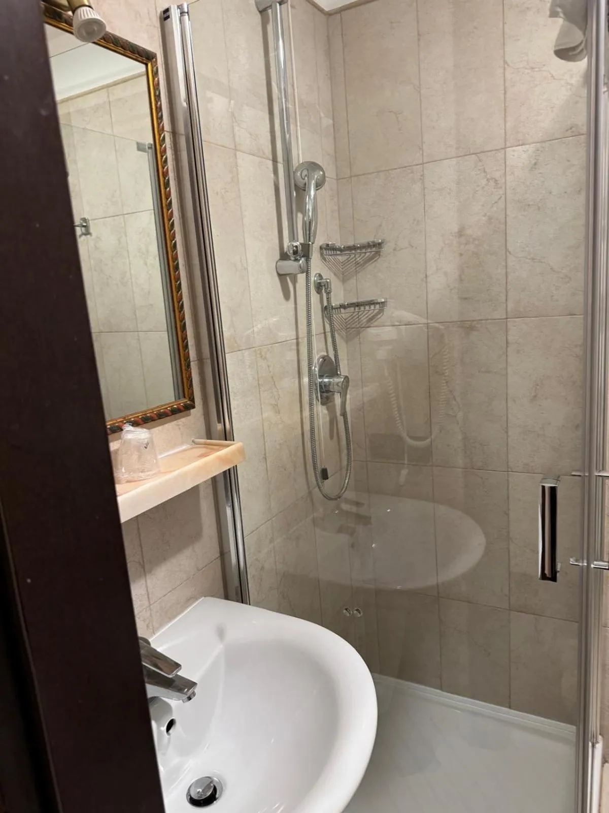 Shower in Hotel Guerrato