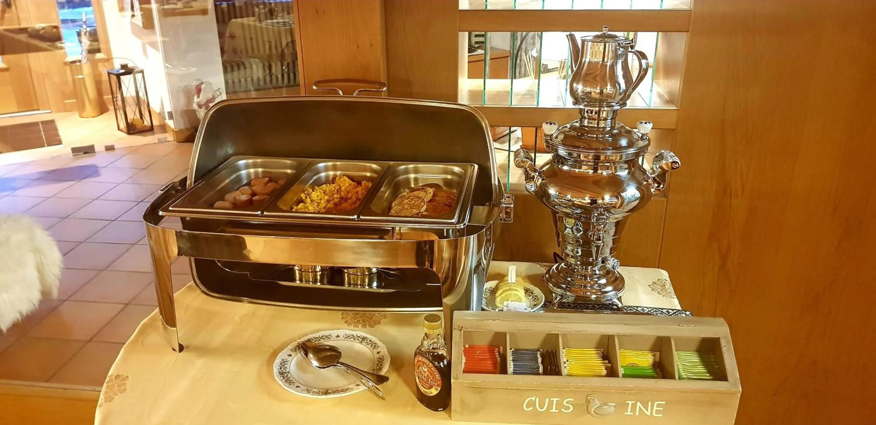 Food and drinks in Hotel Ciampian