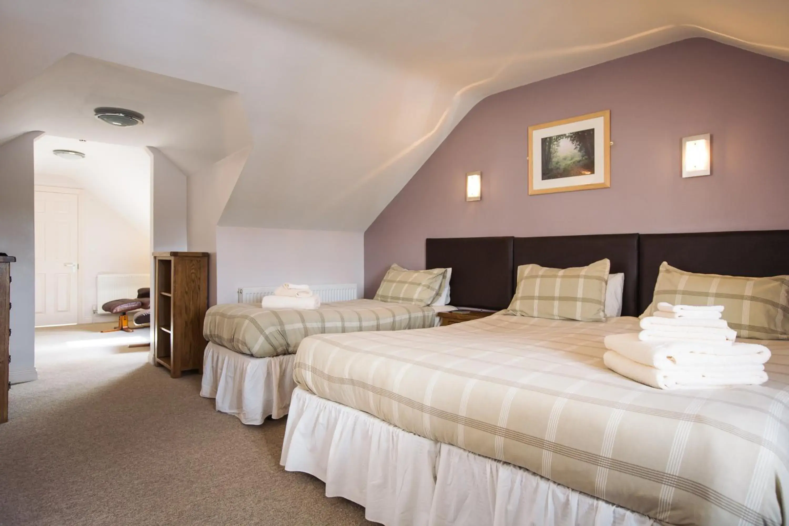 Suite - single occupancy in The Coach House Hotel Suite - single occupancy in The Coach House Hotel