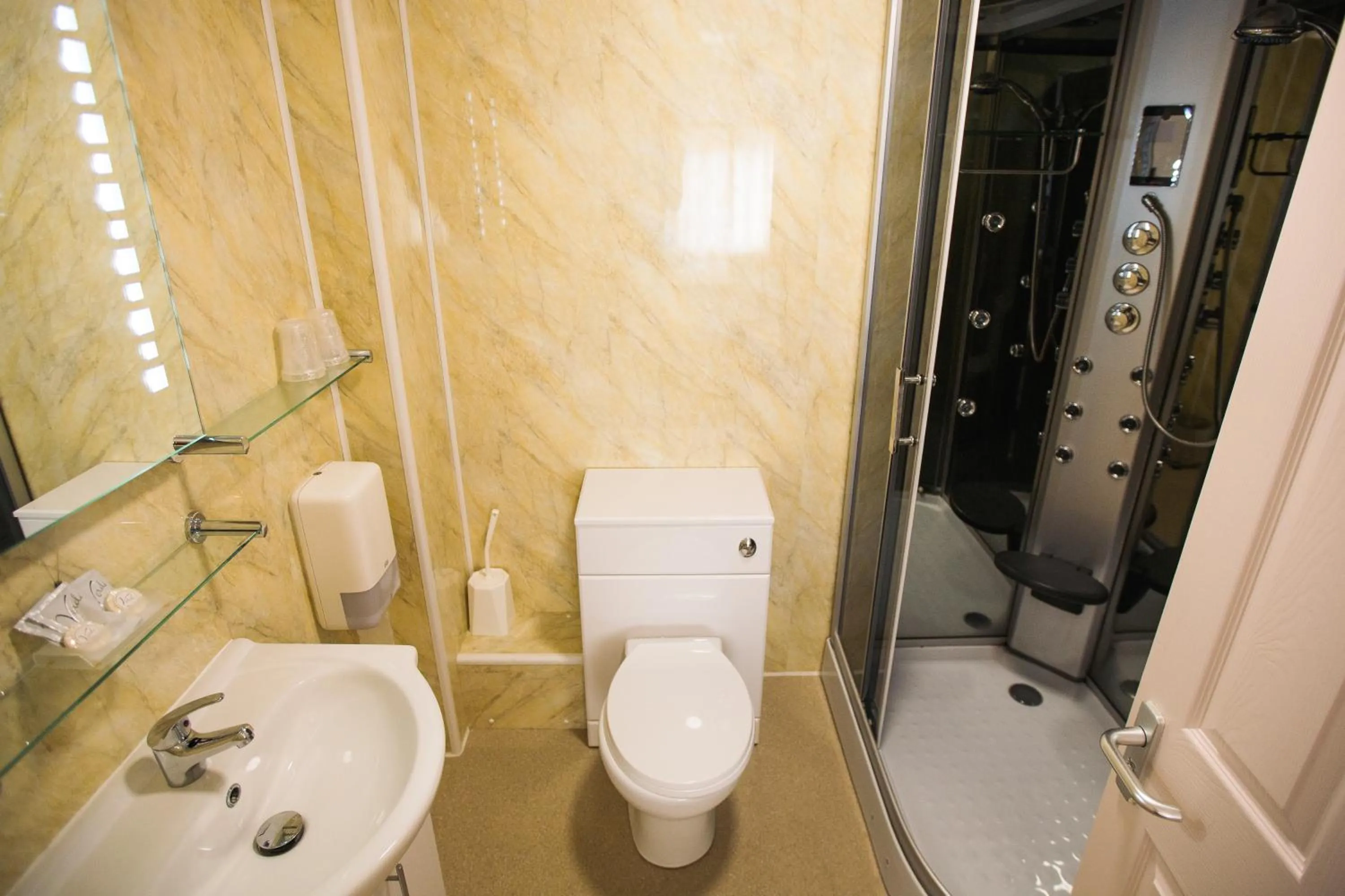 Toilet in The Coach House Hotel