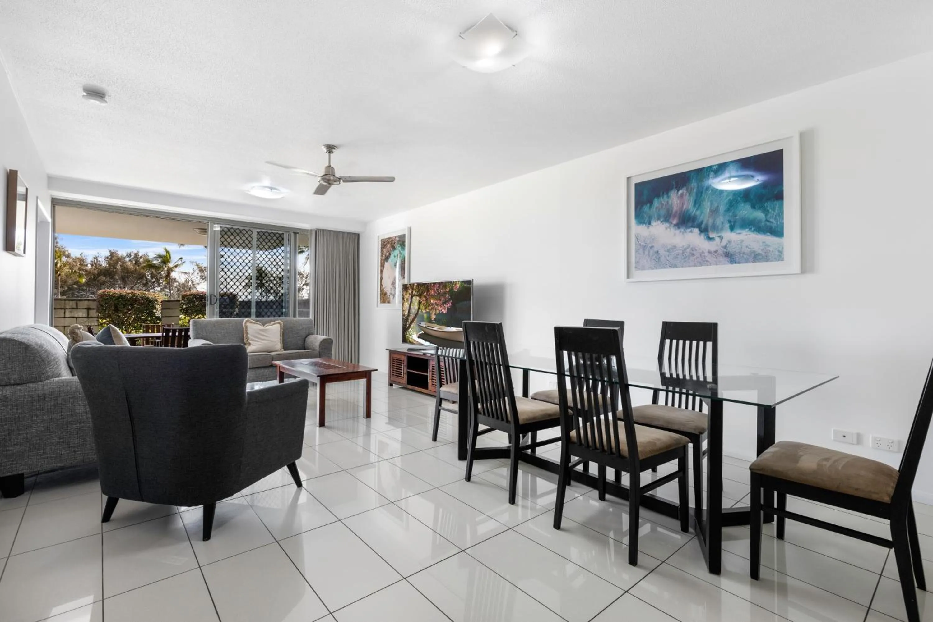 Communal lounge/ TV room in Beaches on Lammermoor Apartments