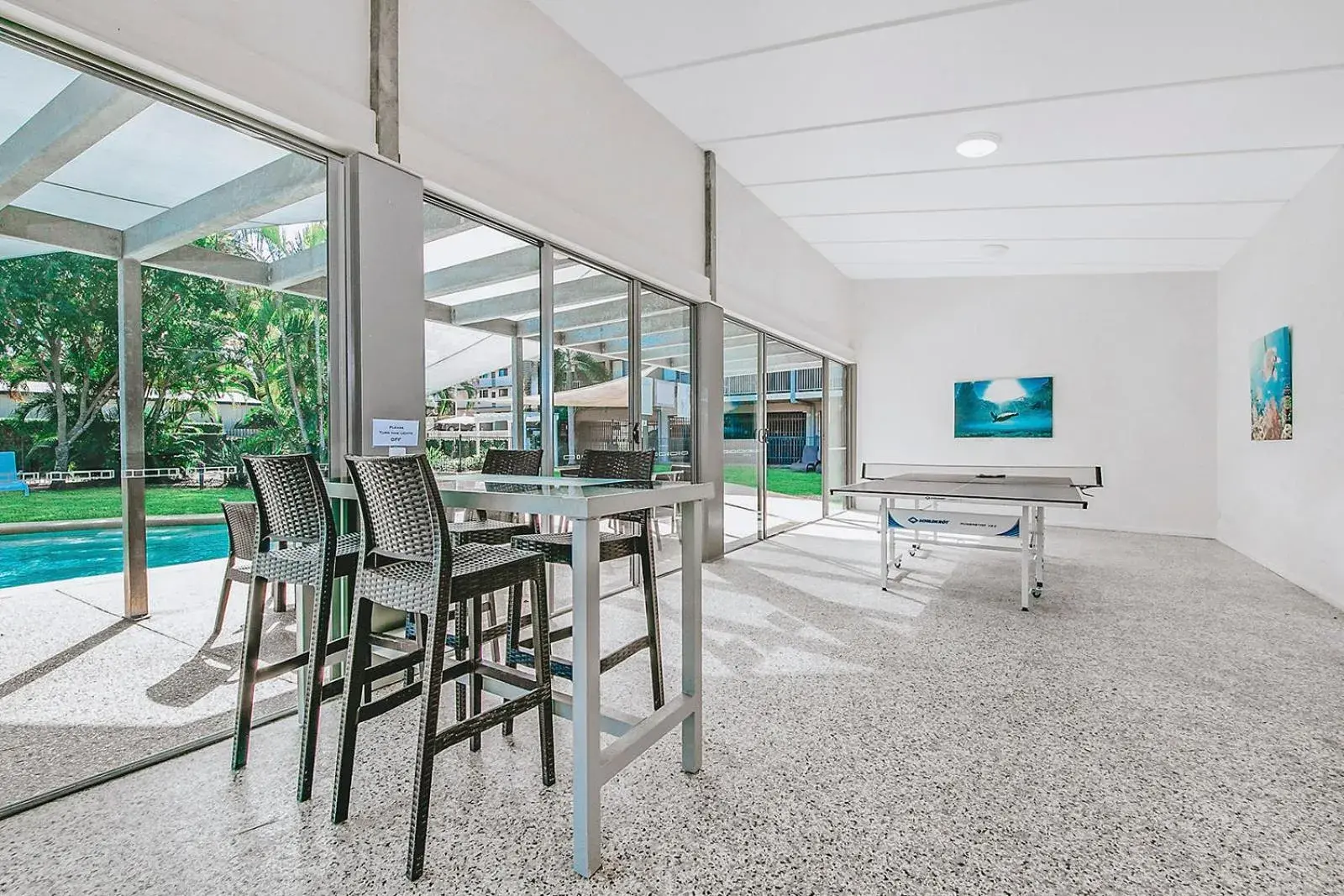 Property building in Beaches on Lammermoor Apartments Property building in Beaches on Lammermoor Apartments