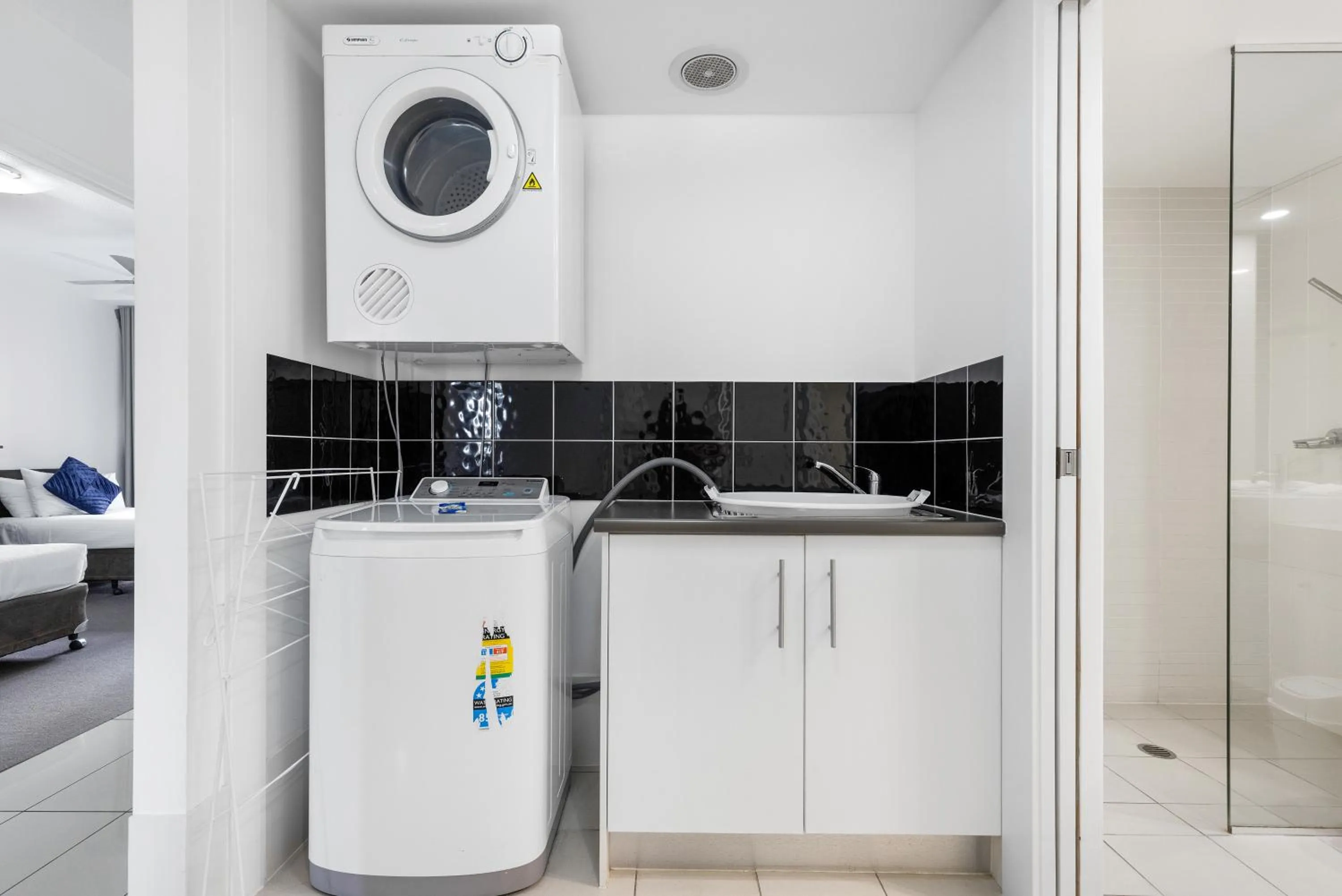laundry in Beaches on Lammermoor Apartments