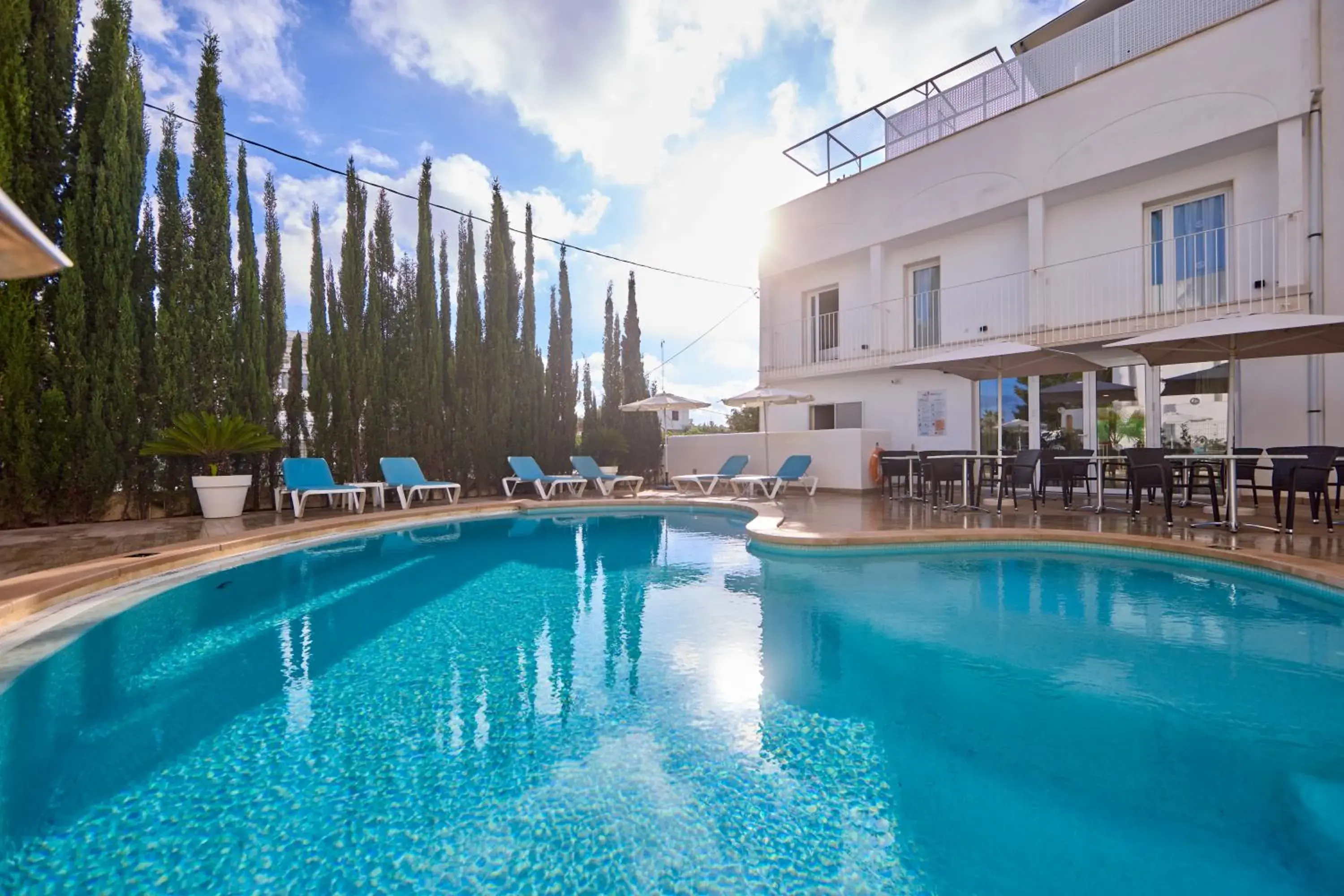 Swimming pool in INNER Hotel Rupit "Adults Only" Swimming pool in INNER Hotel Rupit "Adults Only"