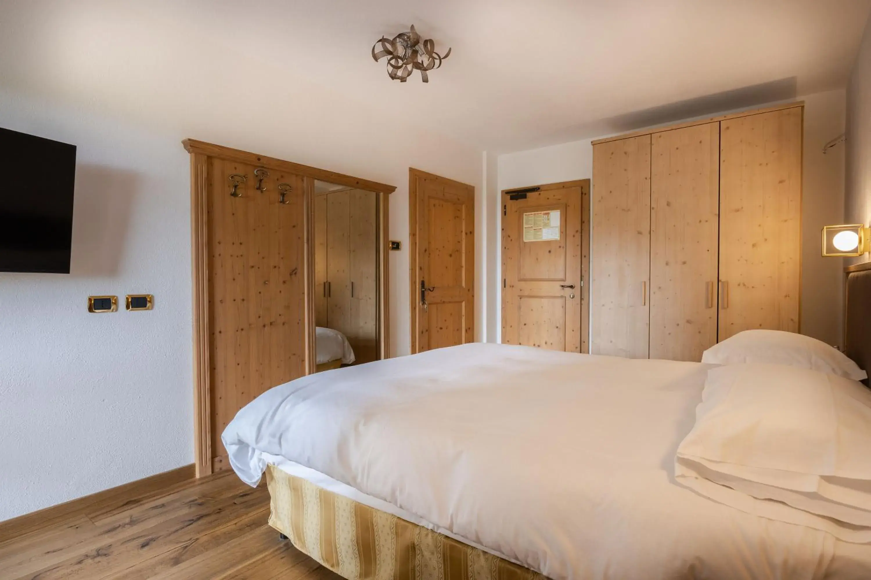 Standard Double Room in Hotel Stalon Alpine Chic Standard Double Room in Hotel Stalon Alpine Chic