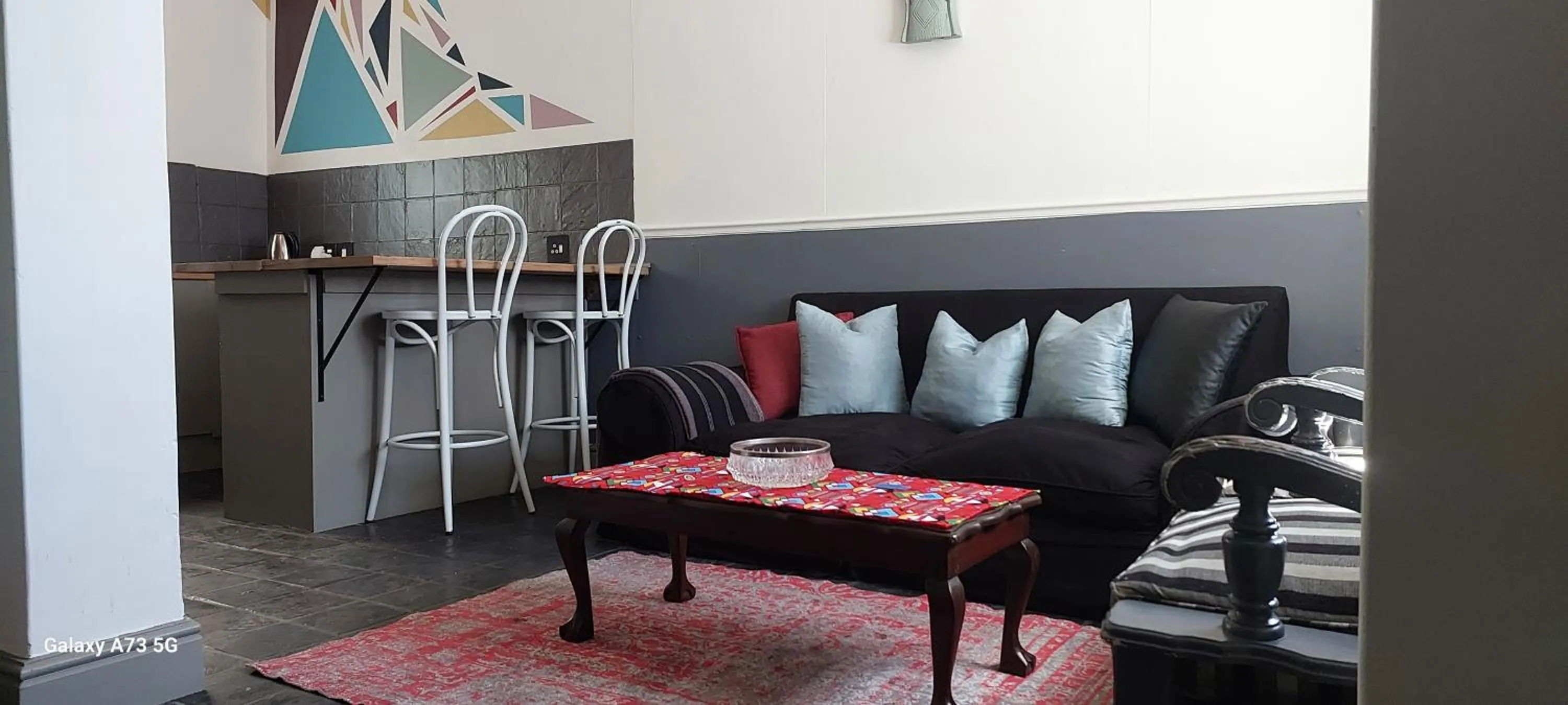 Living room in Happy Home - Woodstock
