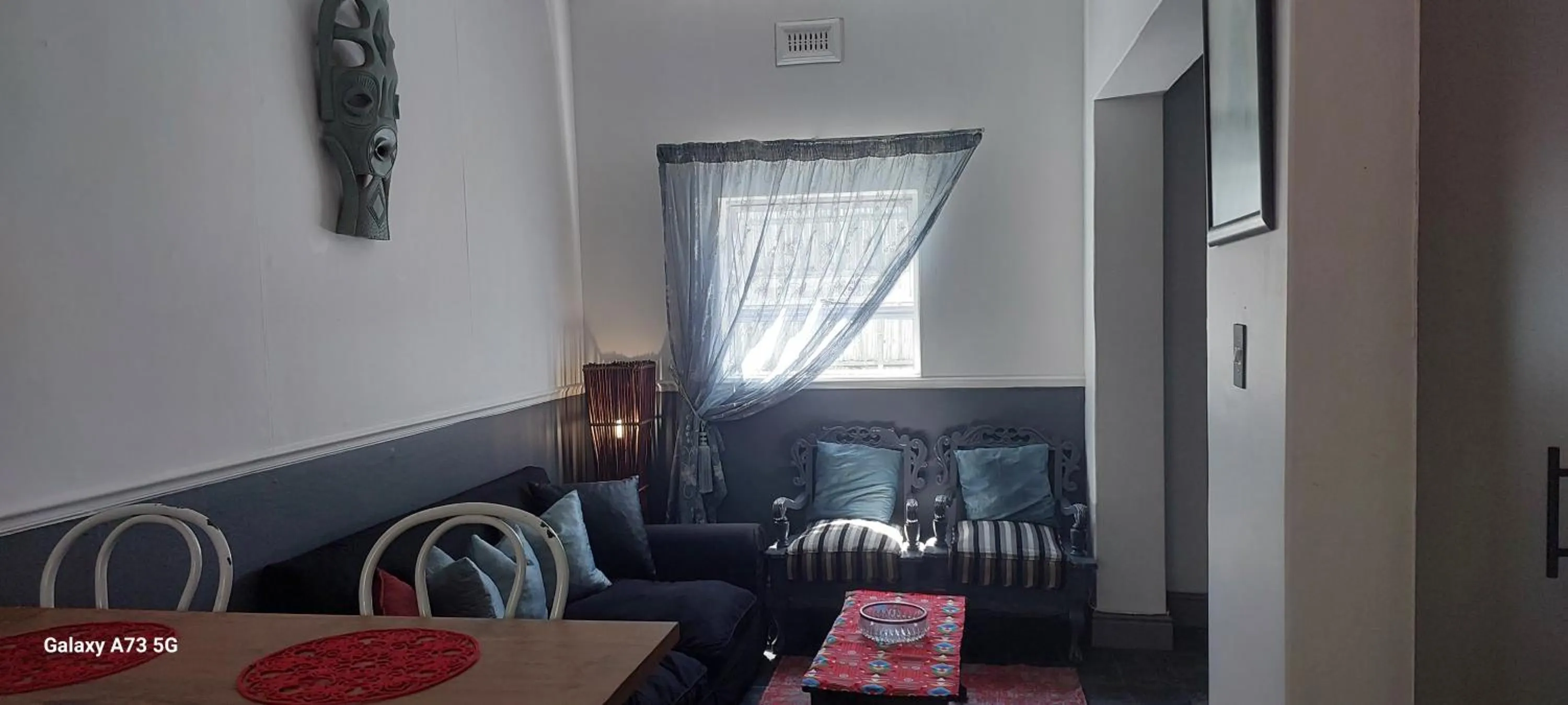 Living room in Happy Home - Woodstock