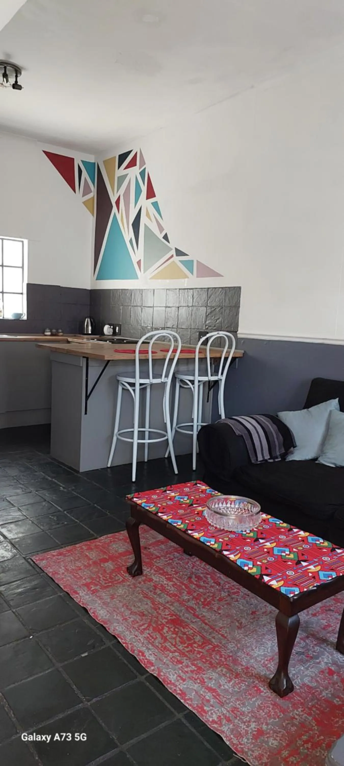 Dining area in Happy Home - Woodstock