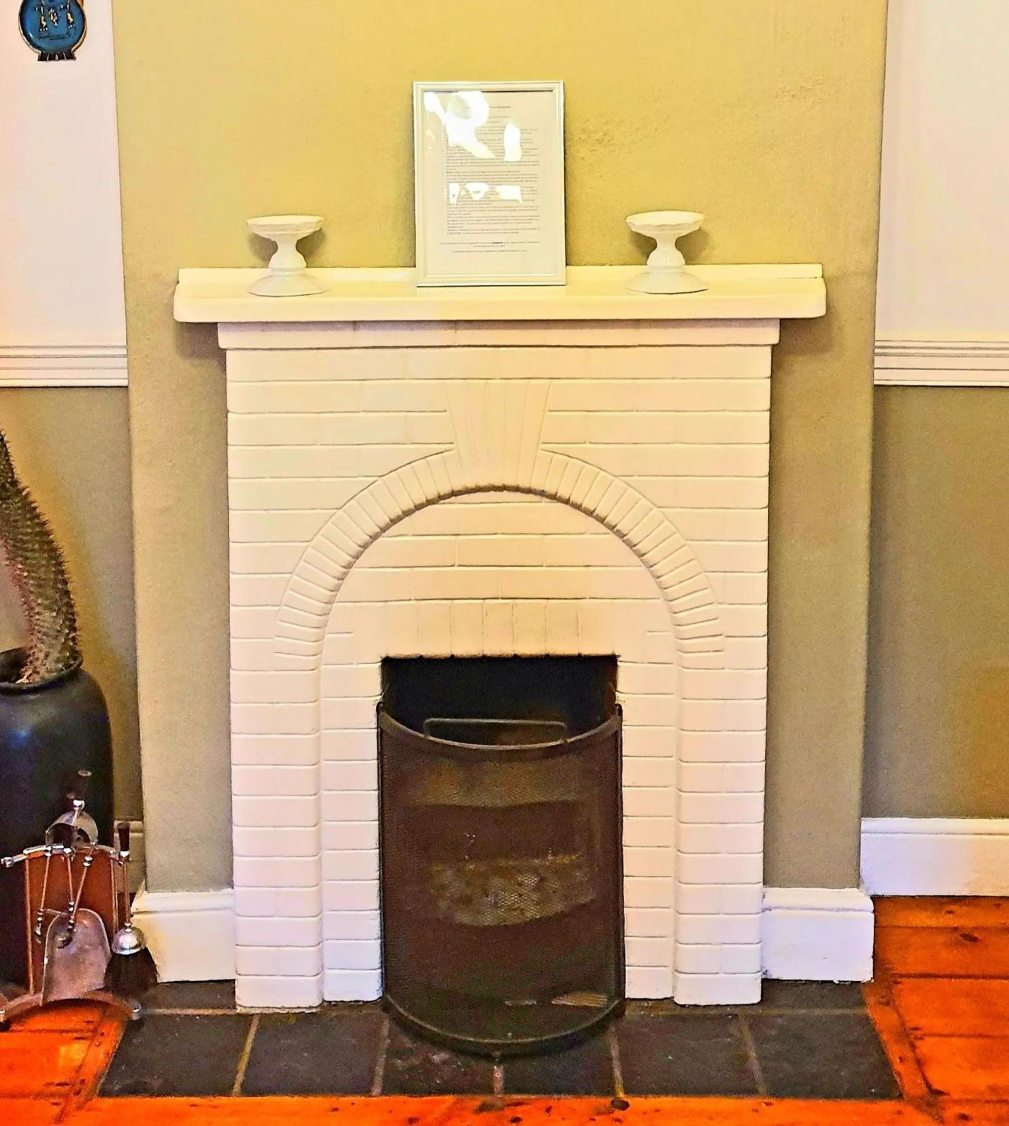 Communal lounge/ TV room in Happy Home - Woodstock