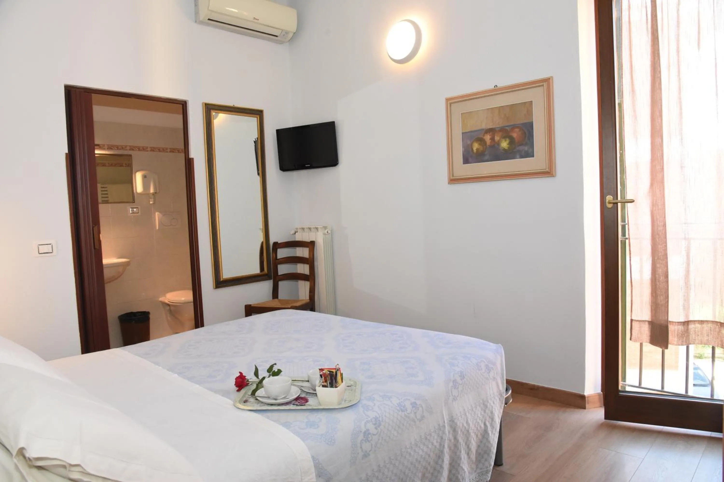 Bedroom, Bed in Albergo La Rosetta