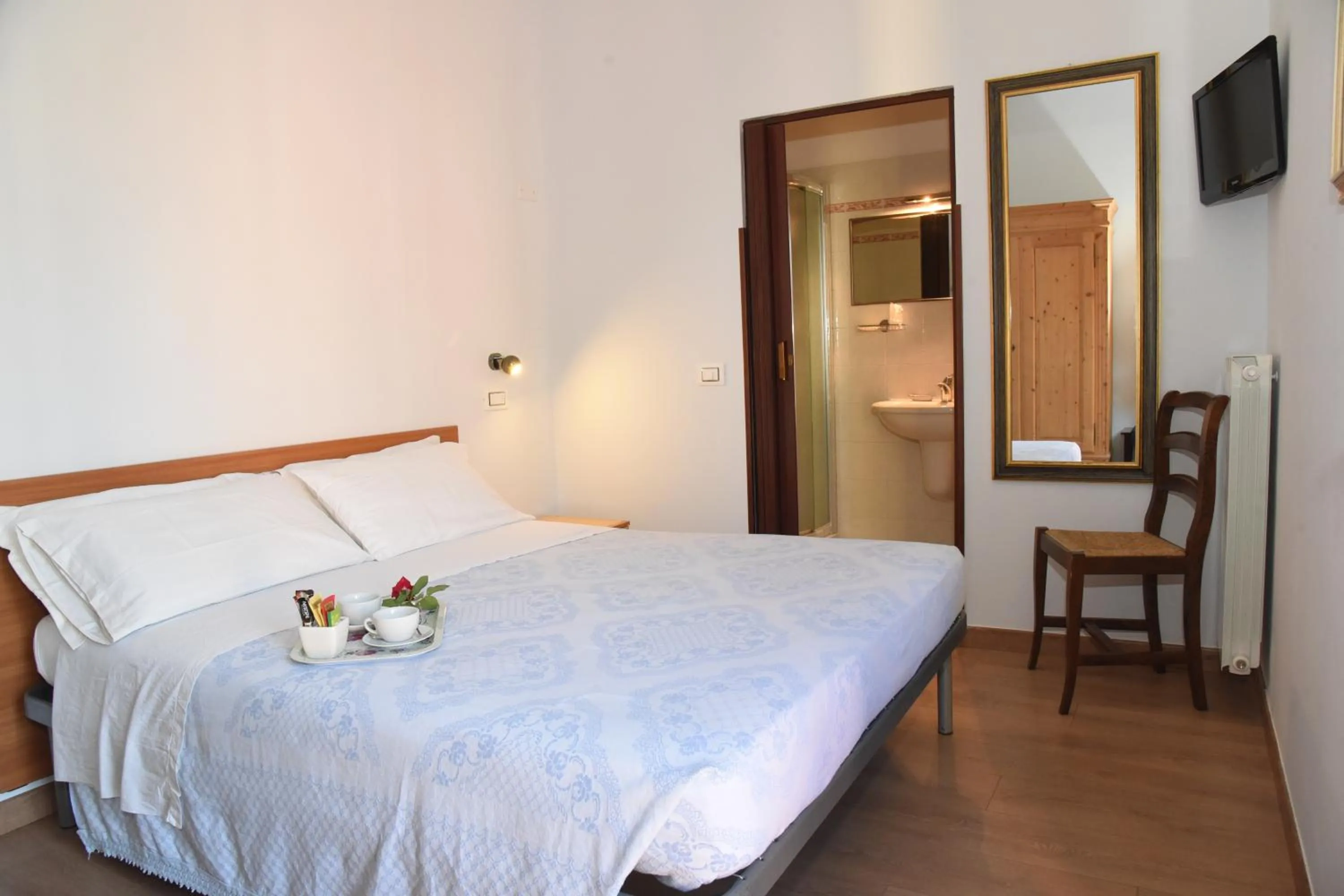 Bedroom, Bed in Albergo La Rosetta